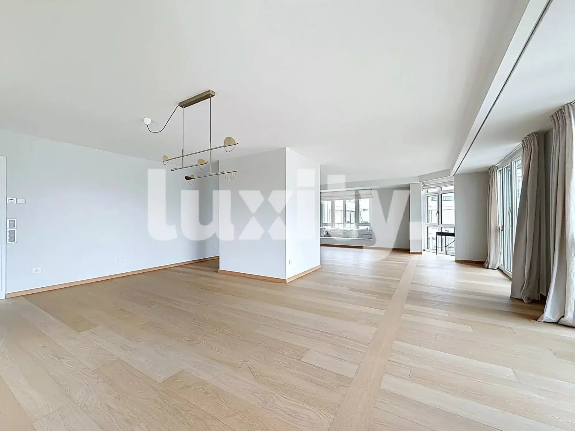 Moderne Wohnung mit Seeblick