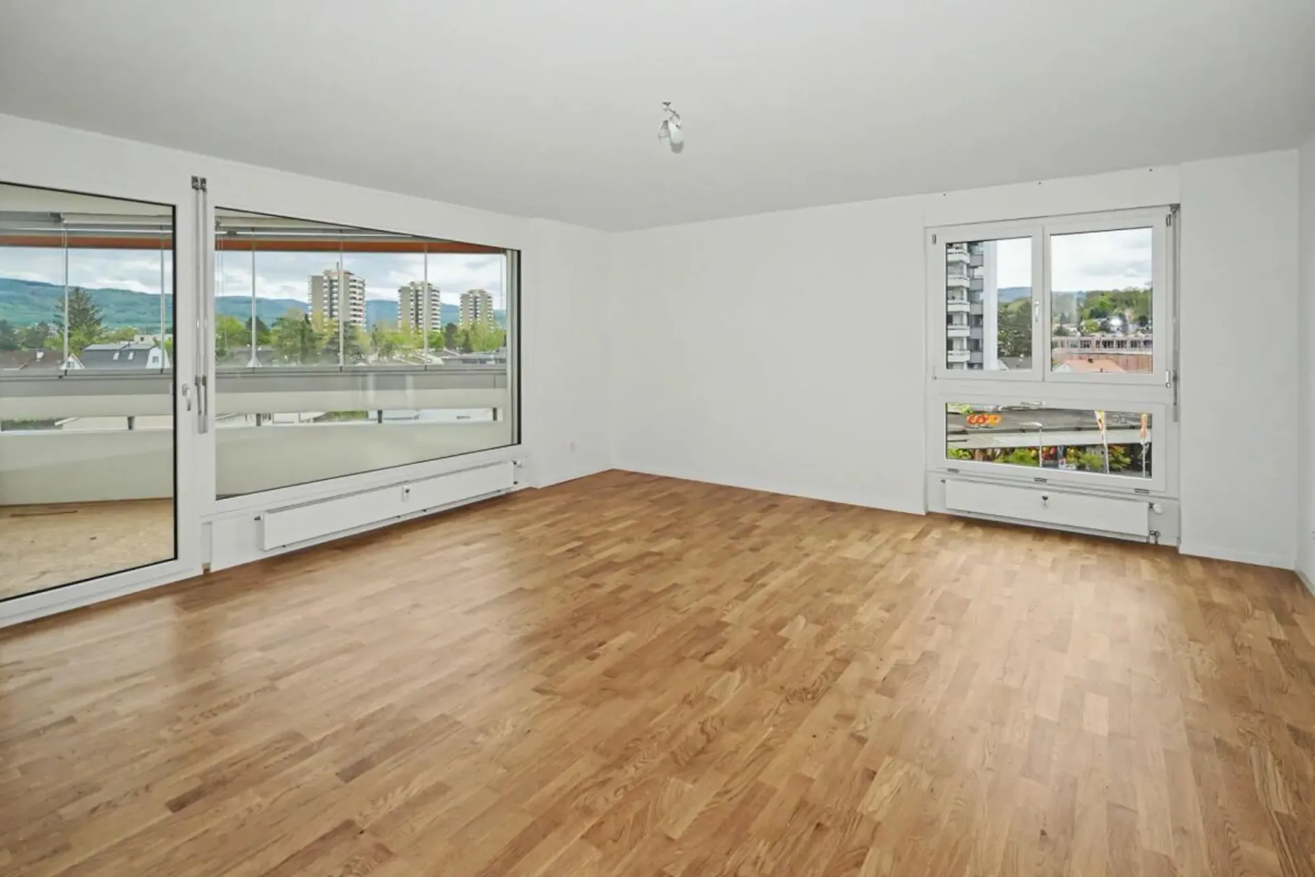 Helle, modernisierte 3.5-Zimmerwohnung in Reinach