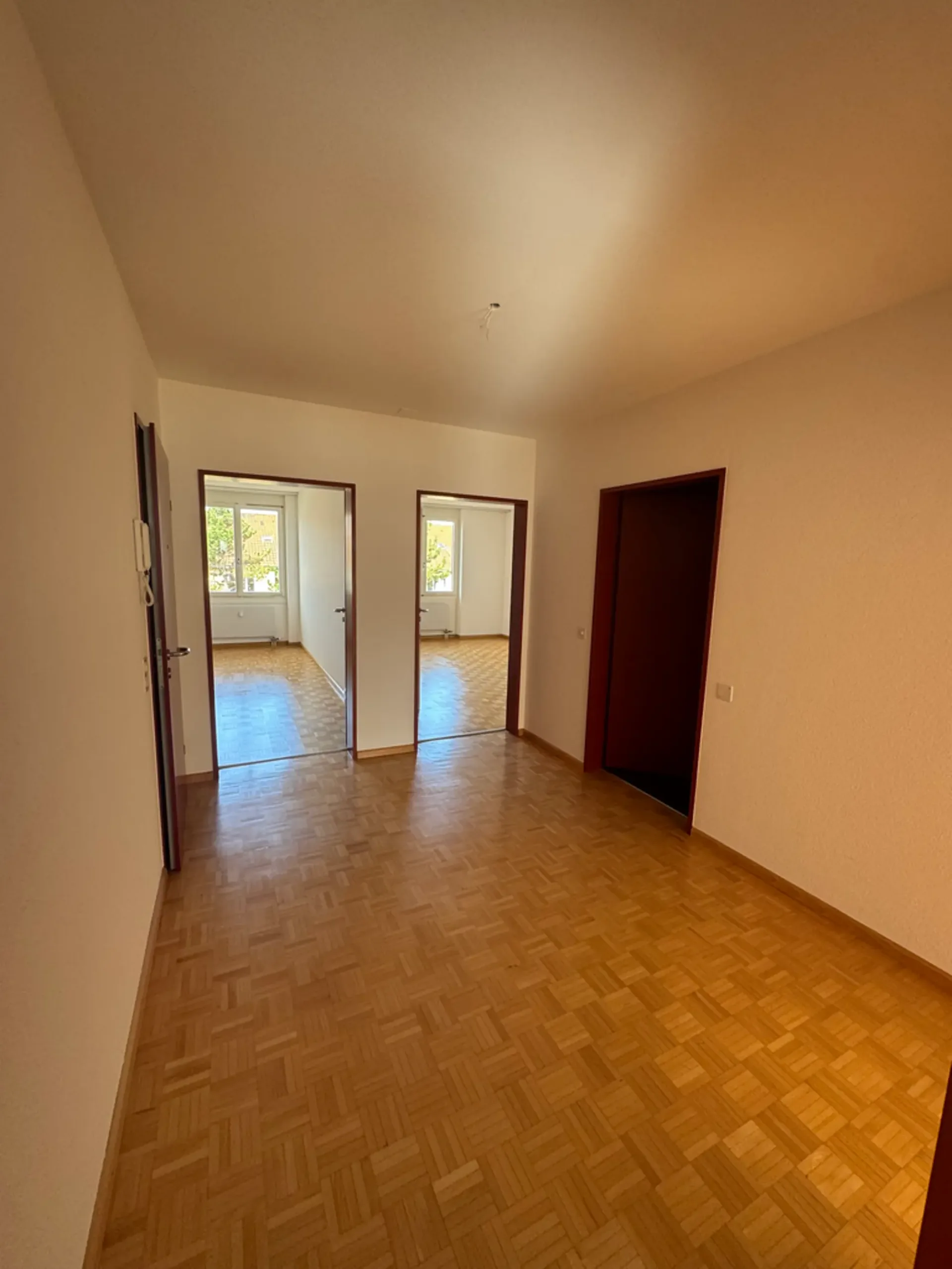 Your attractive 3-room apartment near Badischer Bahnhof