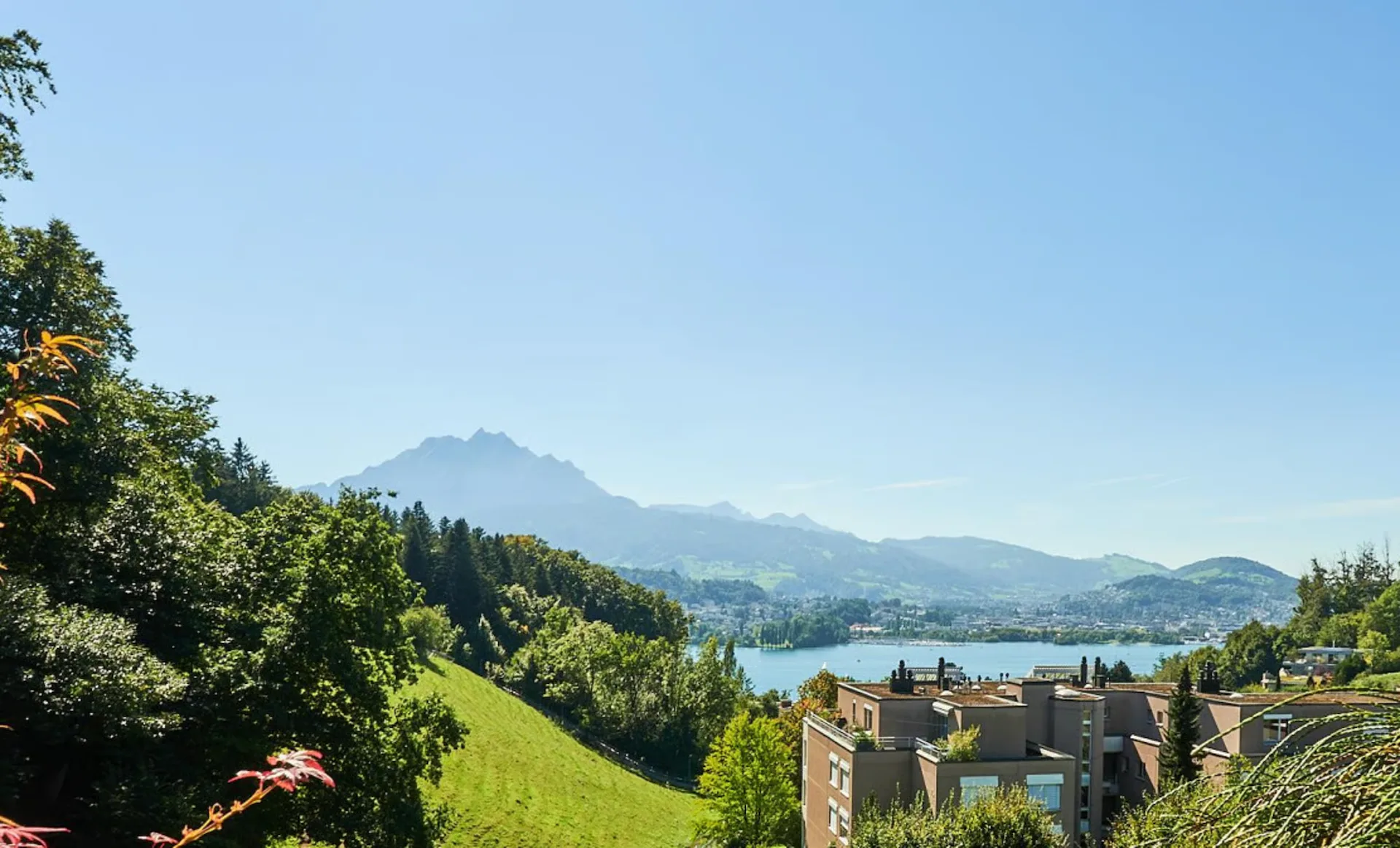 Atemberaubende 5,5-Zimmer-Wohnung mit Panoramablick in Luzern