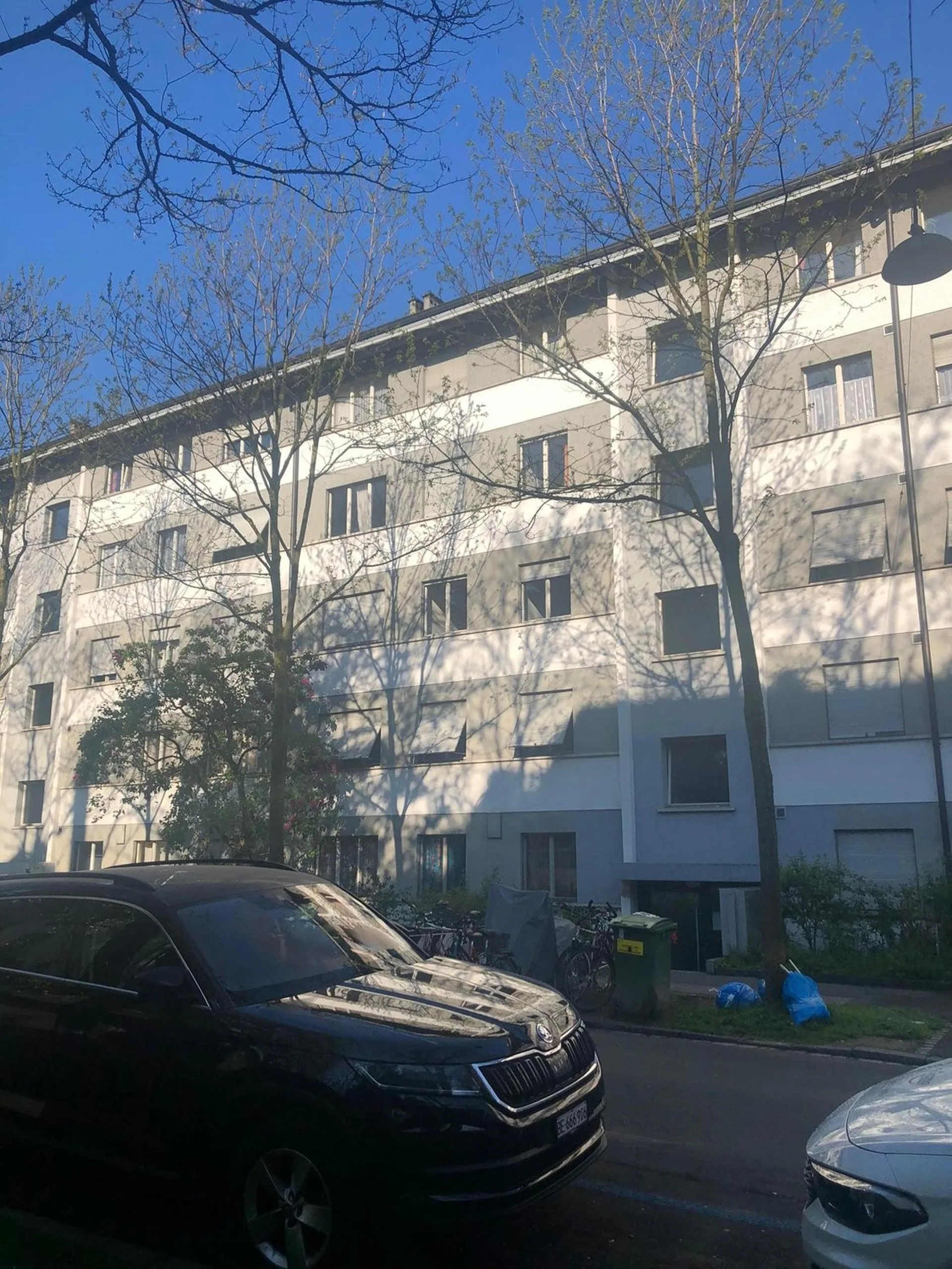 Centrally located 2.5 rooms à 49m² on the ground floor