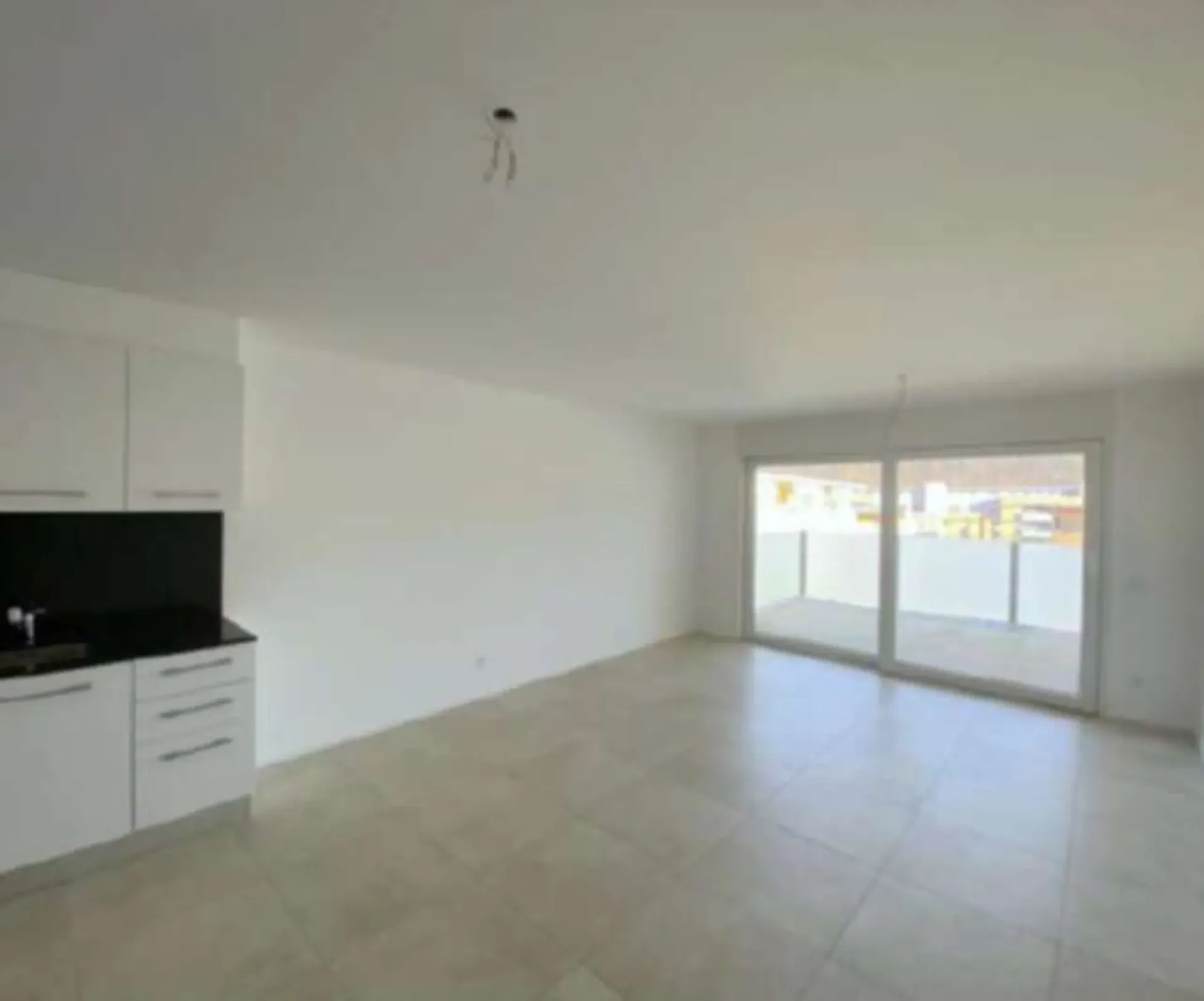 Wunderschöne und neue 3.5-Zimmer-Wohnung in Agno zur Miete