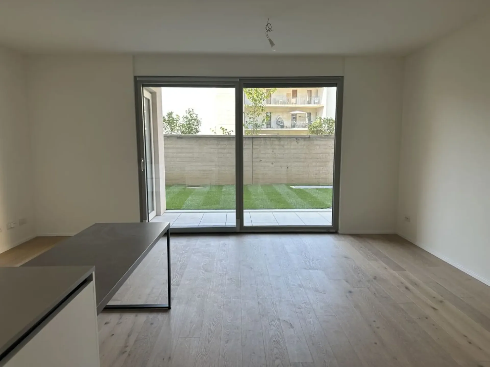 Modernes Zweizimmerapartment mit großem Garten