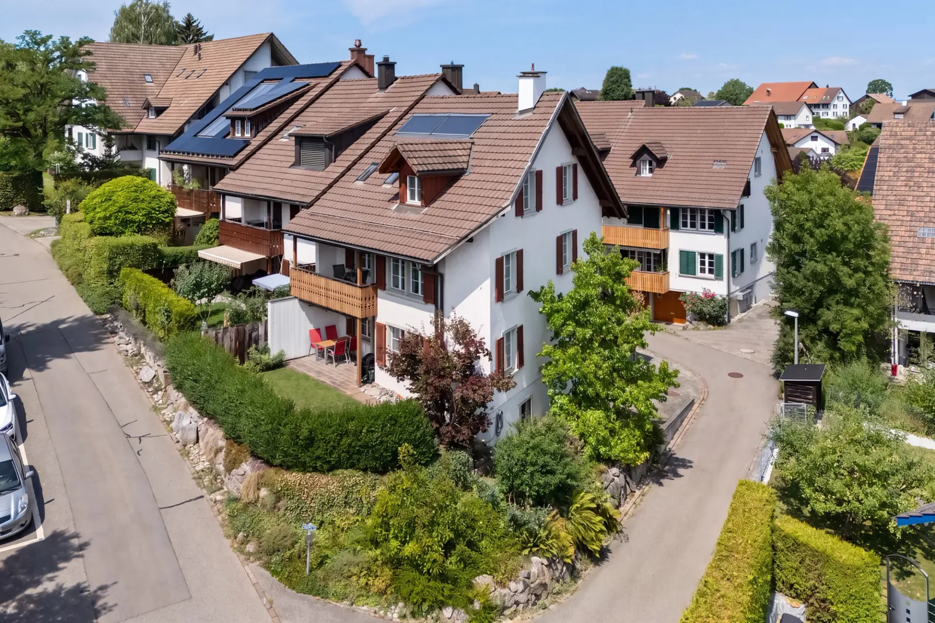Grosszügige Familienidylle mit Garten, Sauna und vielseitigem Dachg...