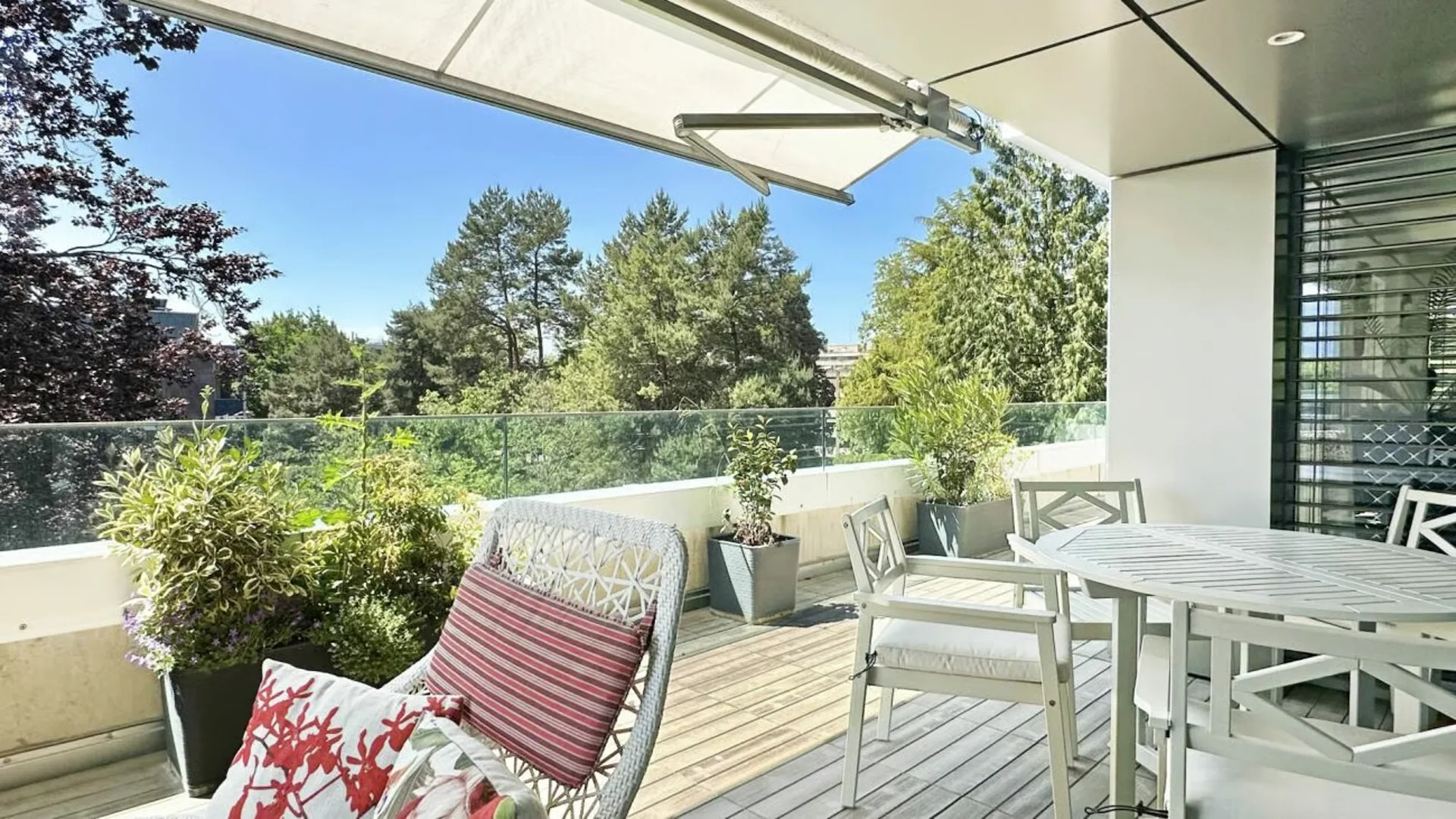 Prächtige Wohnung mit Terrasse und Aussicht im 5. Stock