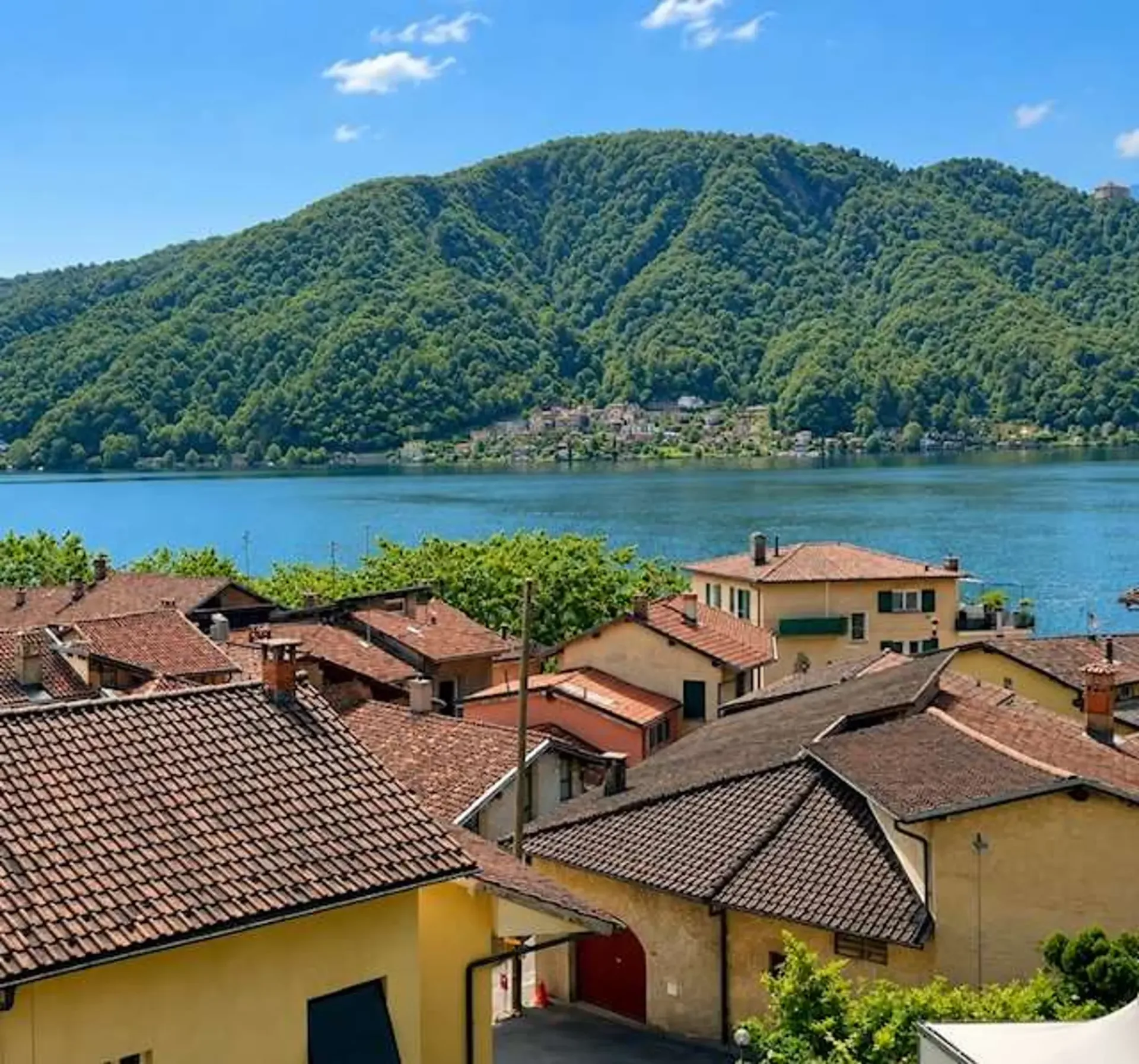 Bauland mit Seeblick in Caslano zum Verkauf