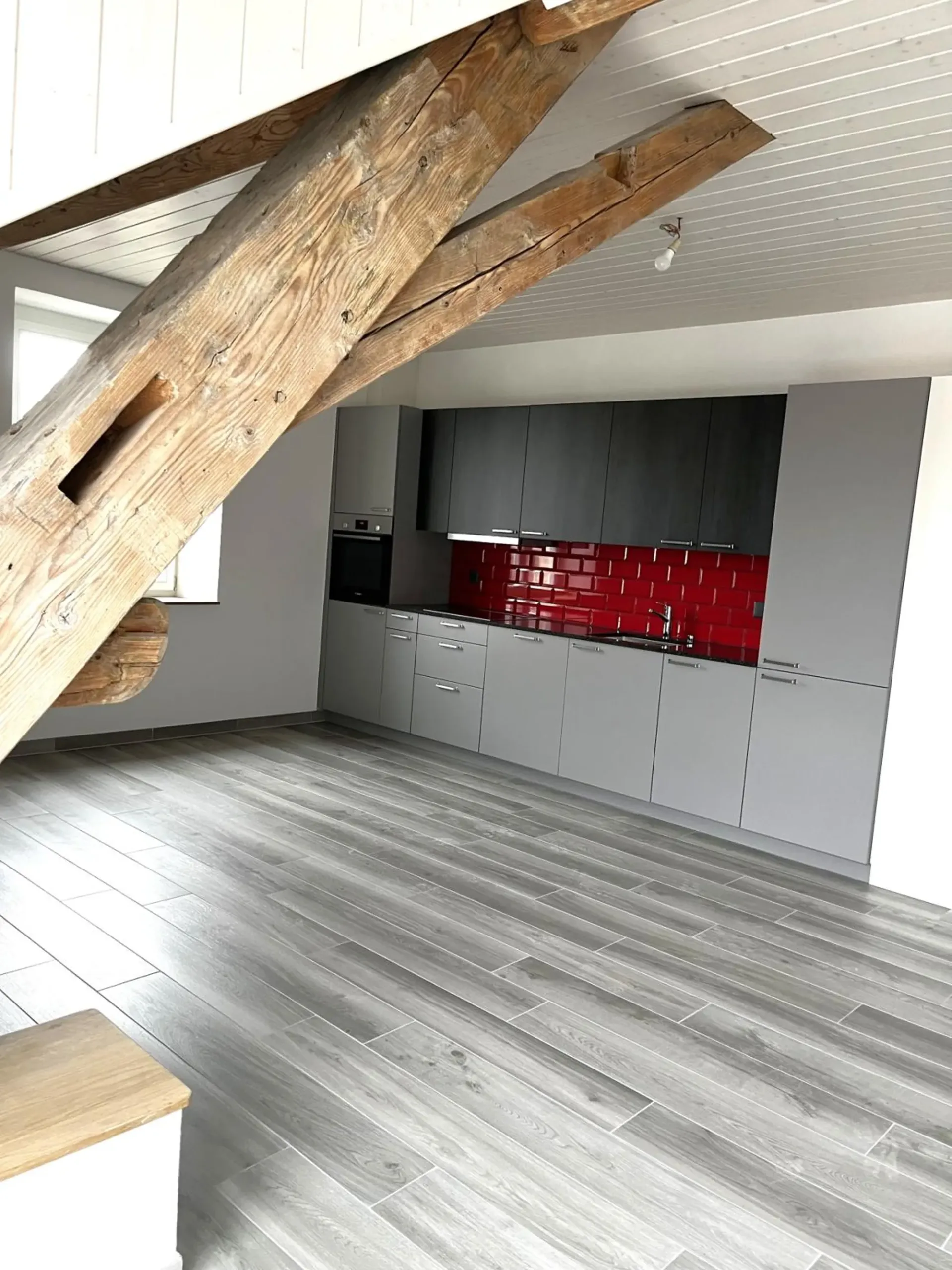 Wohnung mit 3.5 Zimmern im Dachgeschoss in Arnex-sur-Nyon