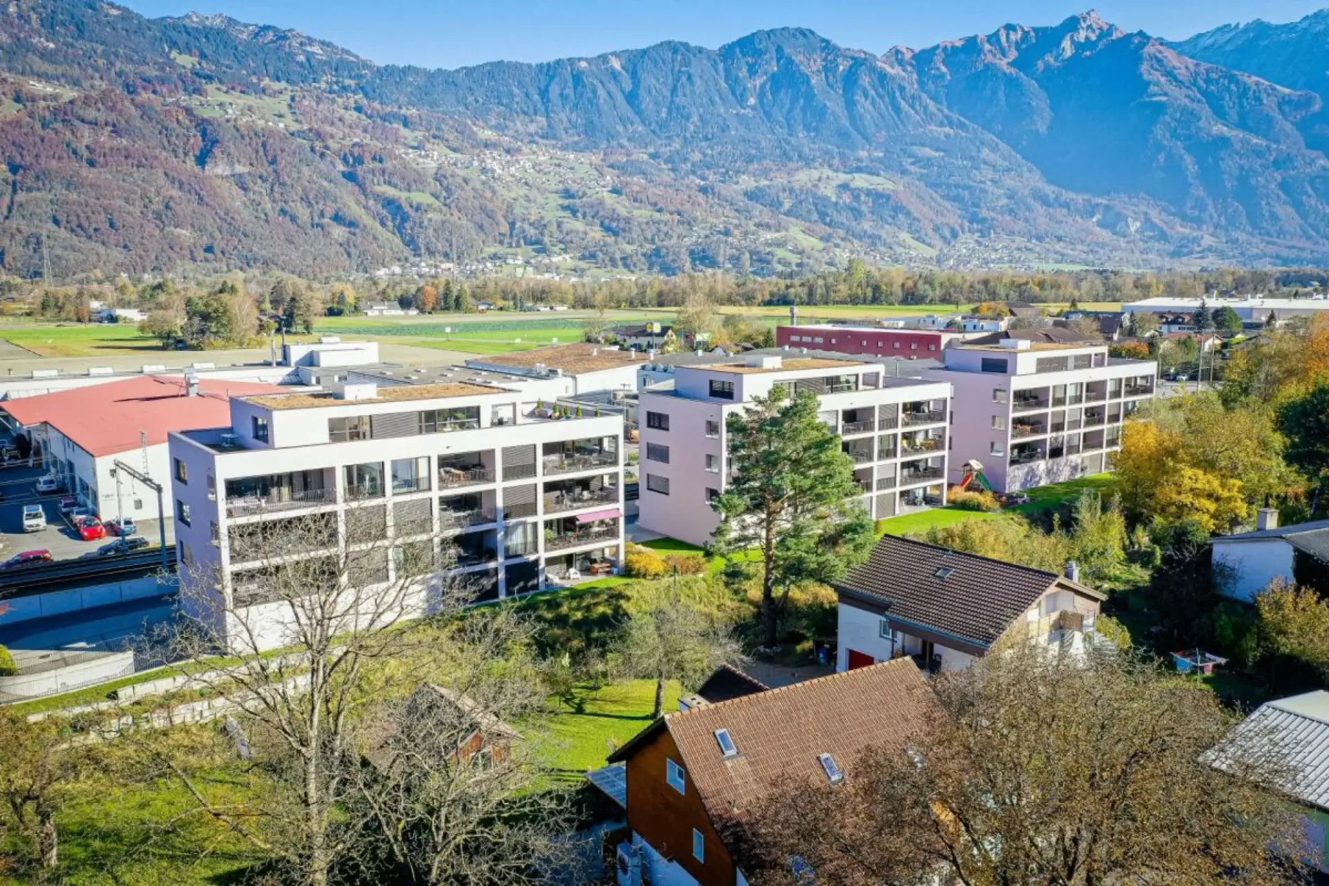 attraktive 4.5-Zimmer-Wohnung an idyllischer Lage