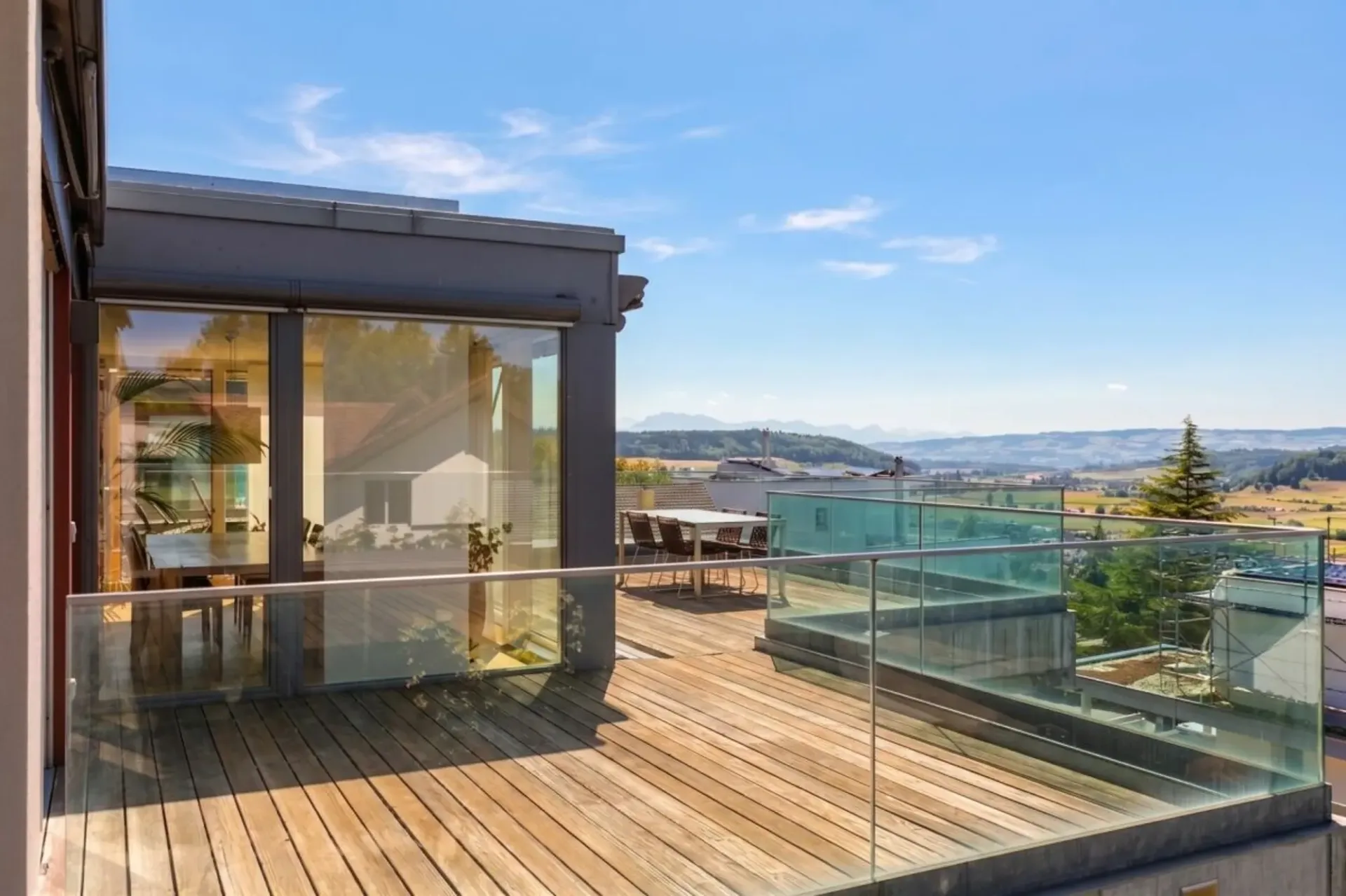On Top of Wettswil - 252 m² Panorama-Residenz