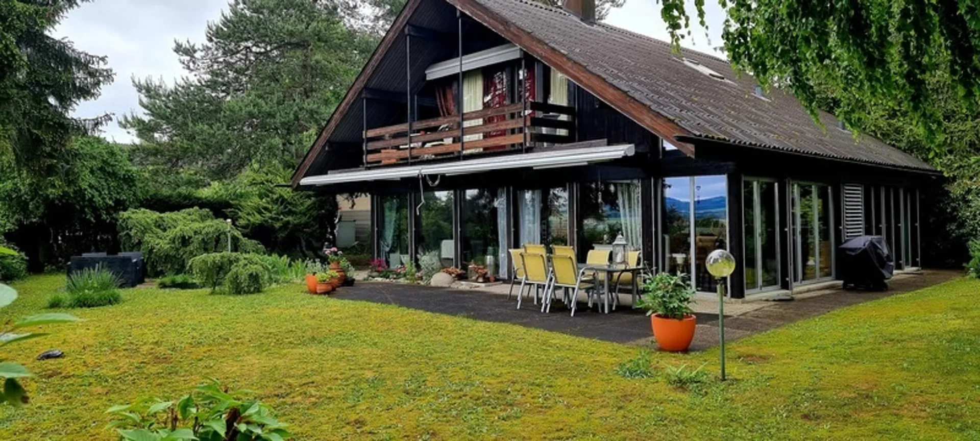 5½ ZIMMER-HAUS IN OTTENBACH (ZH), MÖBLIERT