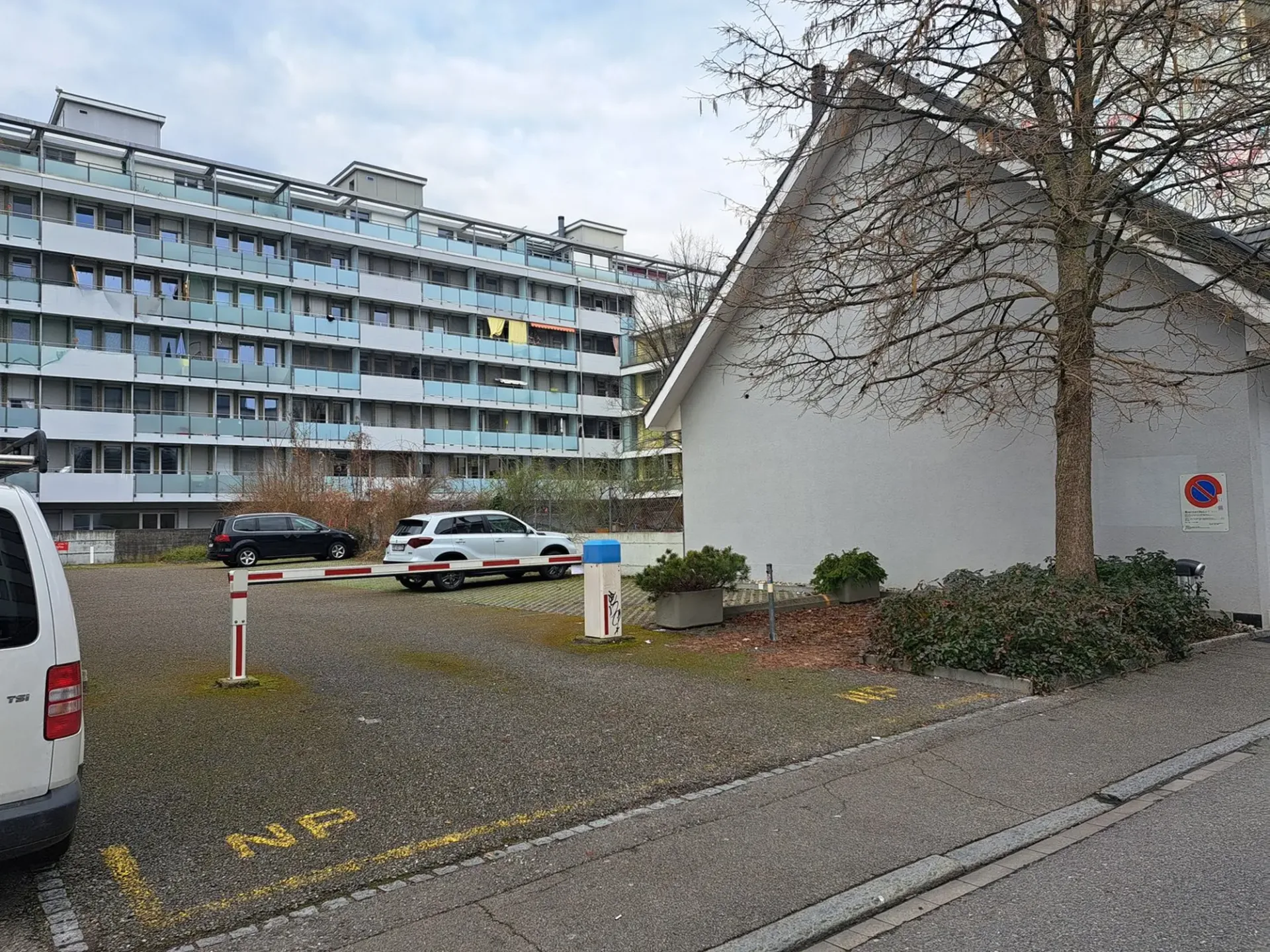 Place de parking à côté de la Place Centrale à Biel/Bienne