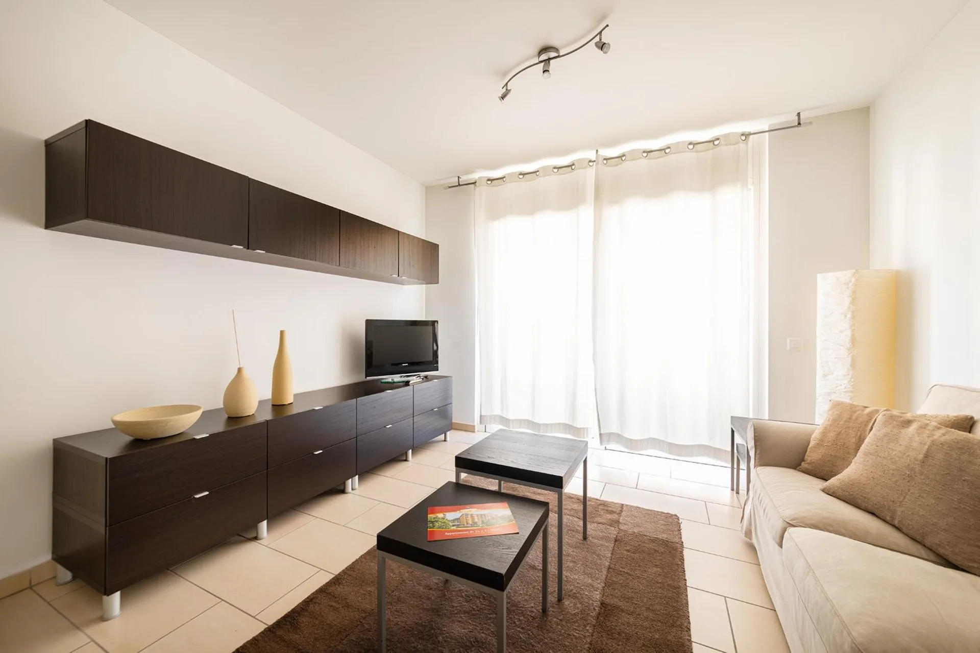 VIGANELLO - AFFITTASI APPARTAMENTO 3.5 LOCALI CON BALCONE (Rif. A61)