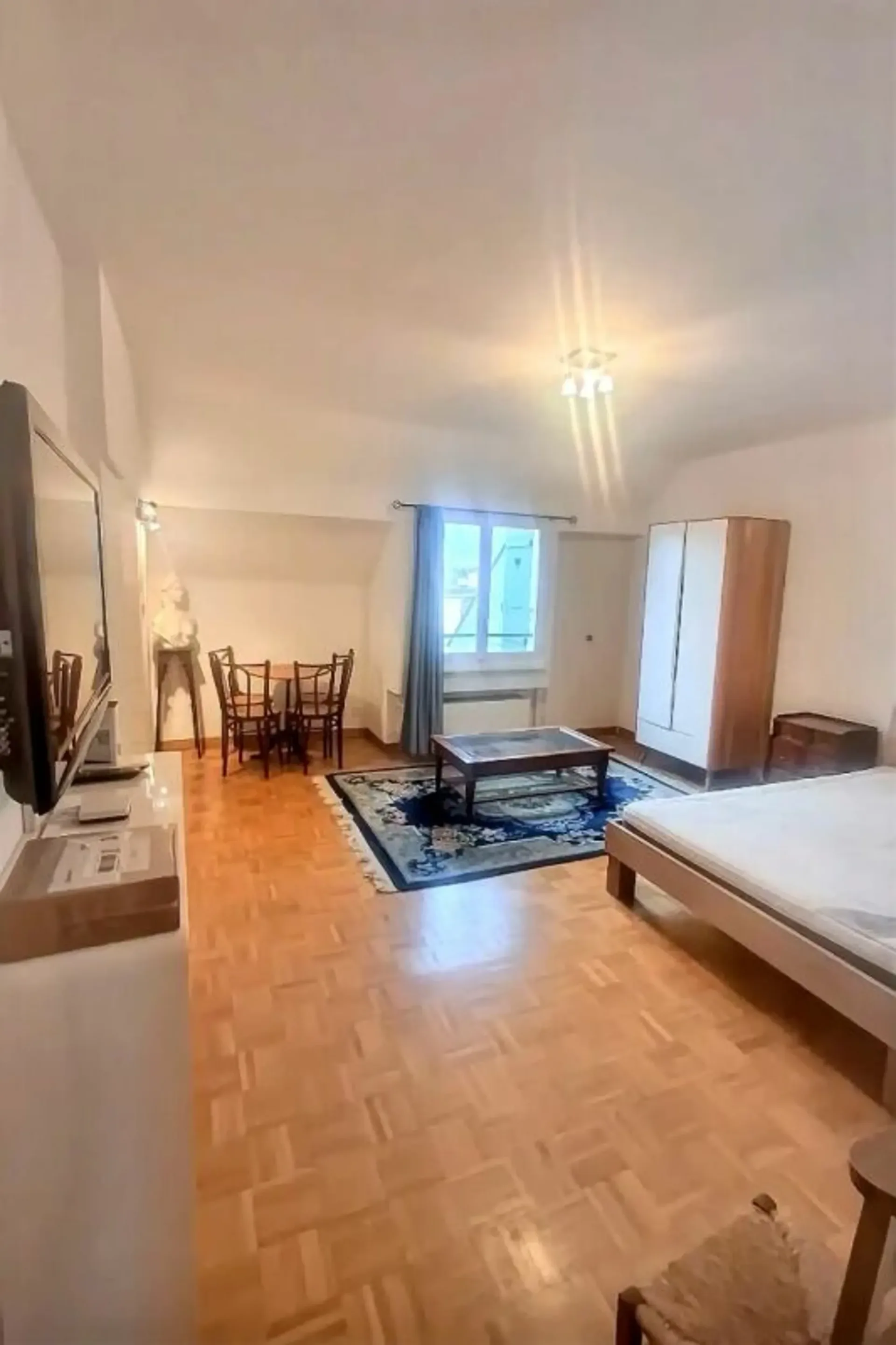 Studio for rent - Avenue Du Devin-Du-Village 11, 1203 Geneva