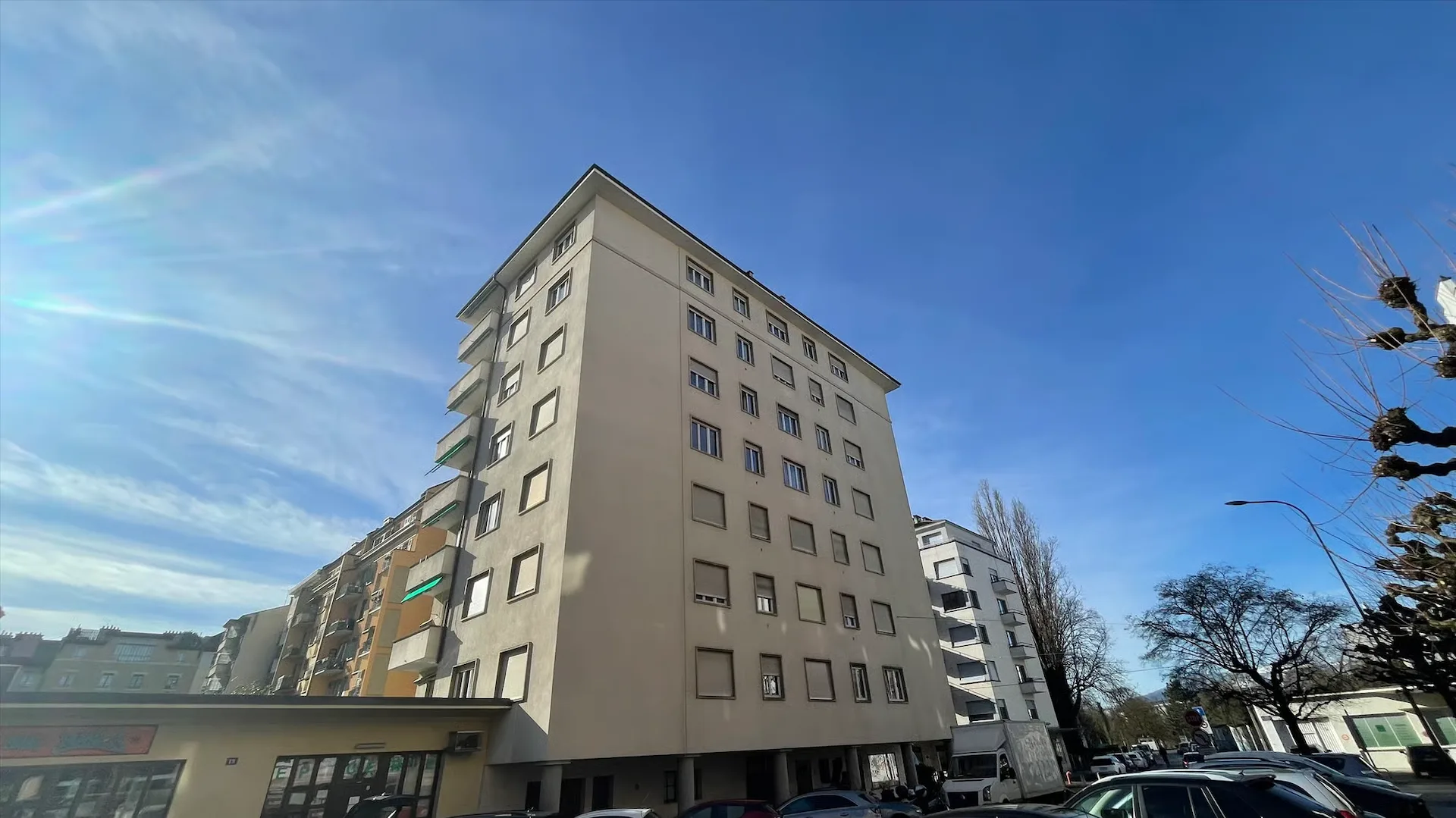 Dreizimmerwohnung im Viertel St Jean