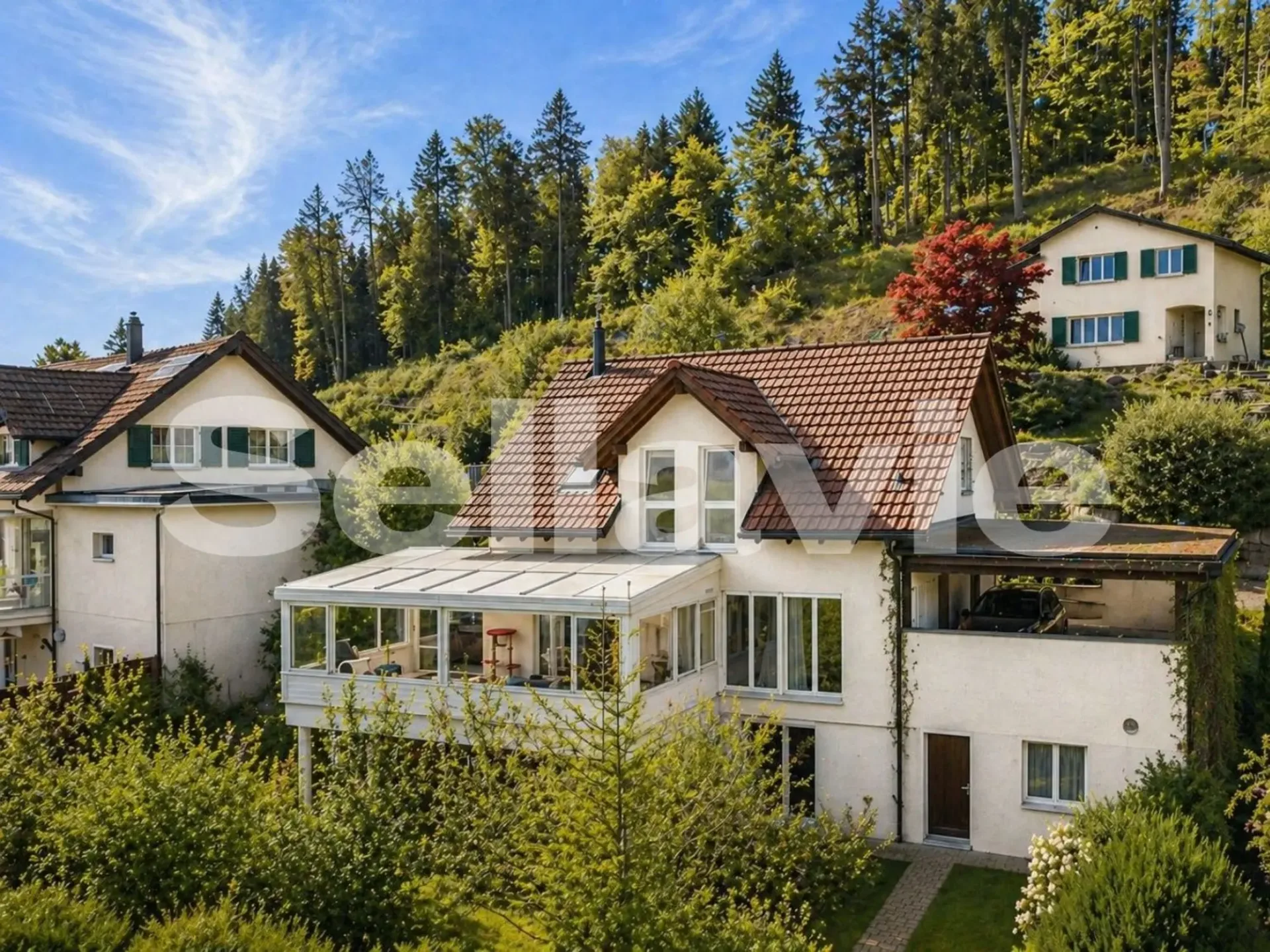 Ein Highlight jagt das nächste – Wintergarten, Sauna, Garten & vieles mehr!