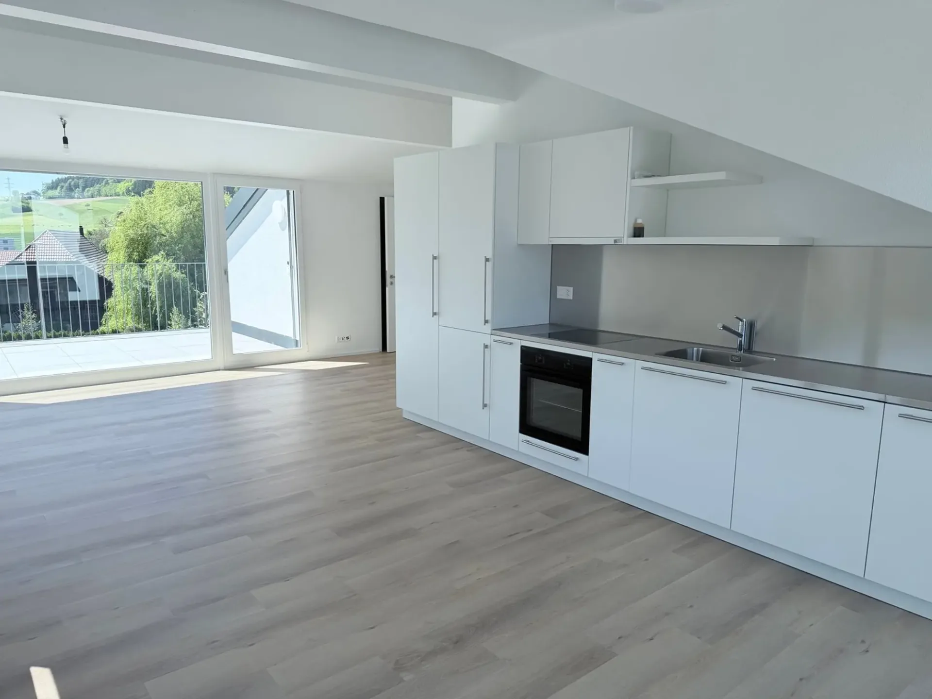 Neue 3.5-Zimmer Attikawohnung zu vermieten (Nr. 7 rechts)