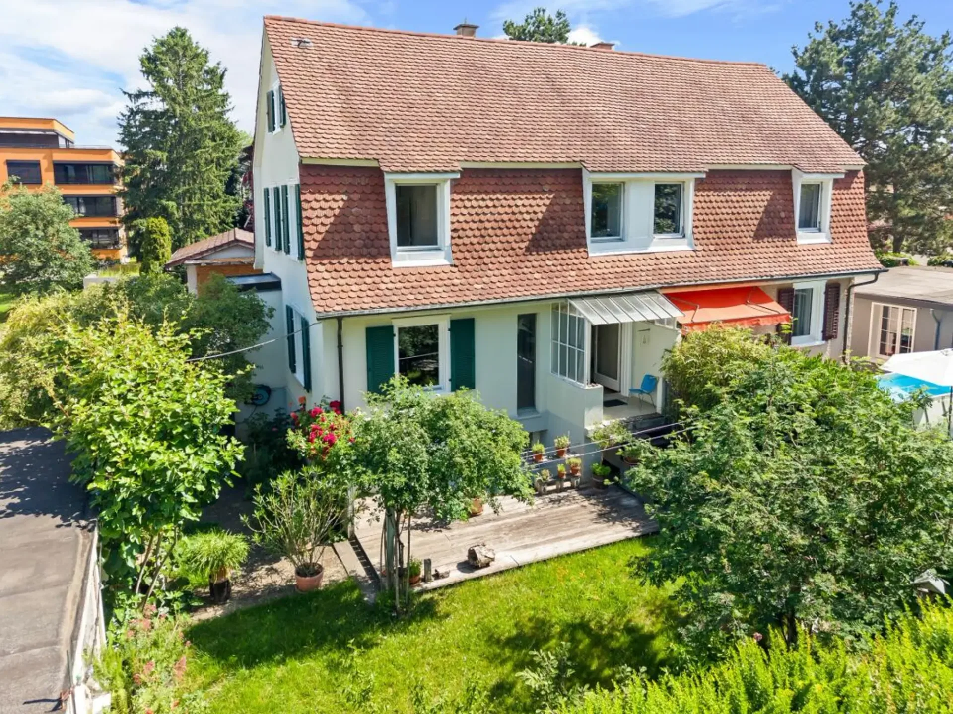Gepflegtes 5 Zi-DEFH mit Garten und Werkstatt an familienfreundlicher Lage
