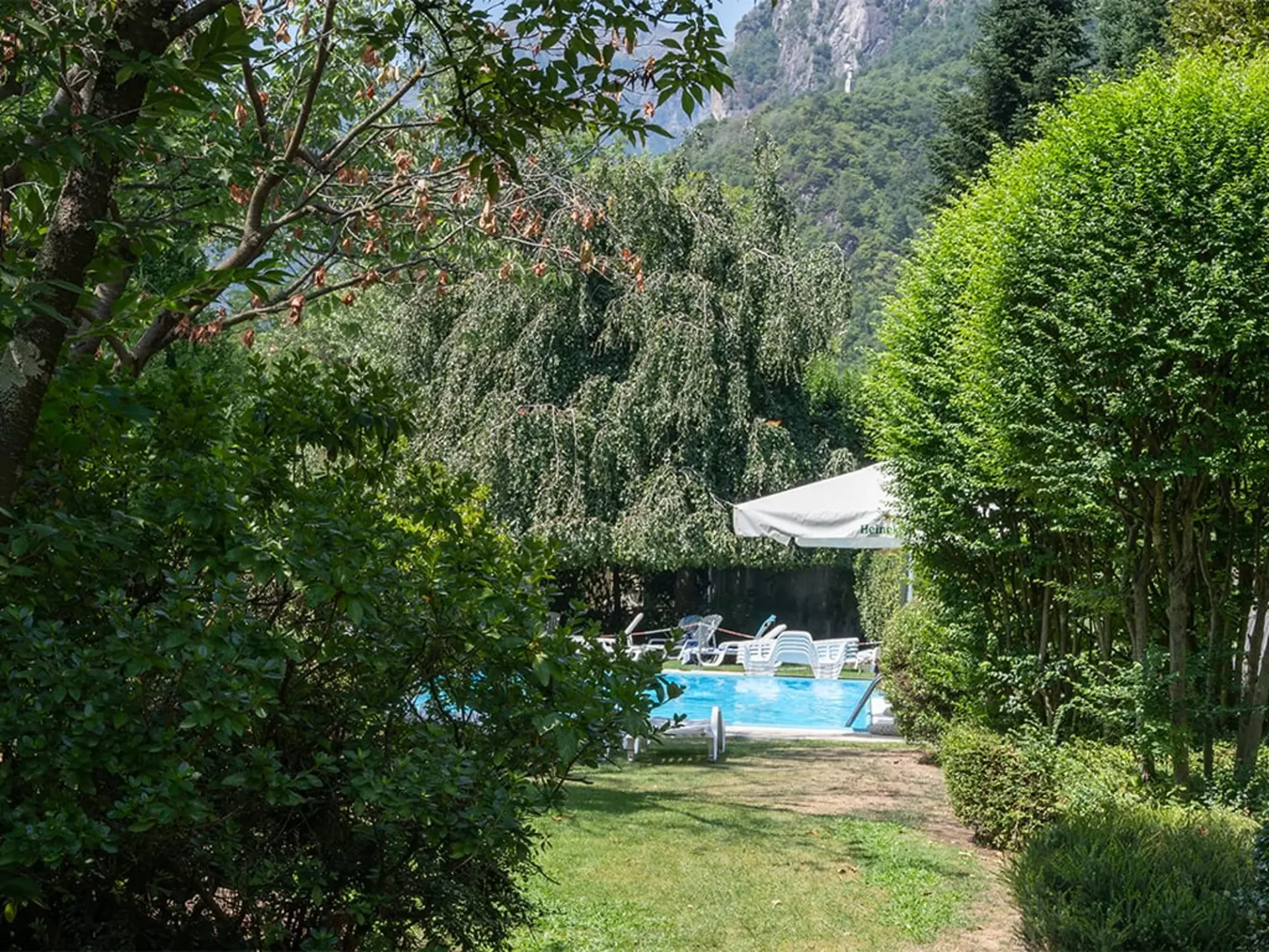 Ensemble alberghiero, gastronomico e residenziale a Chiavenna