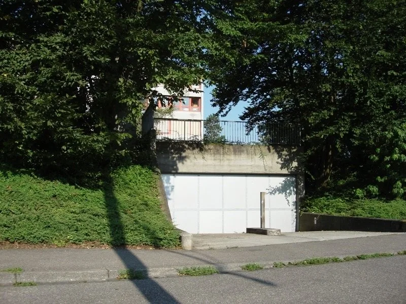 Motorradplätze zu vermieten in Aesch