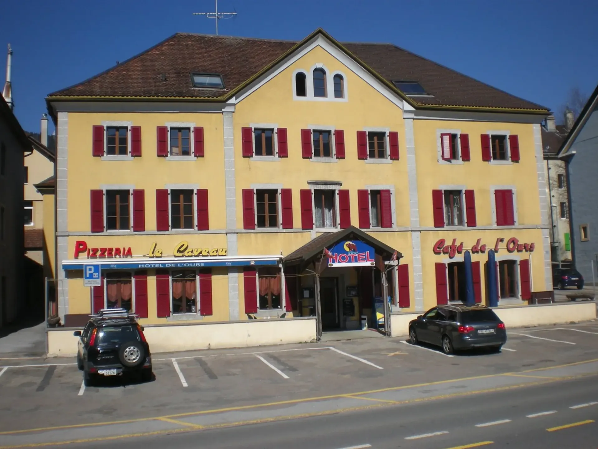 Sehr bekanntes Restaurant mit Pizzeria