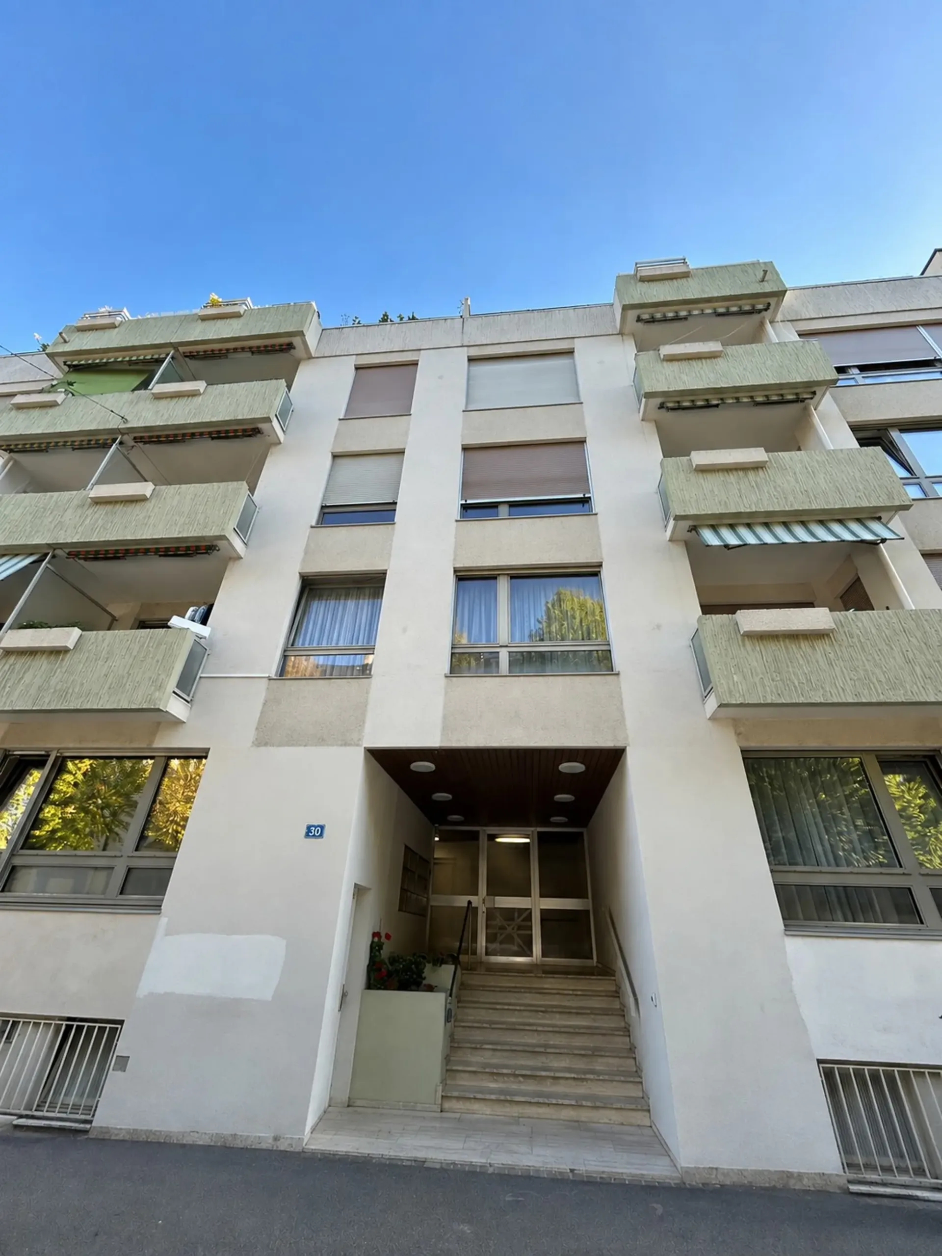 Appartamento attraente di 3,5 locali con 2 balconi vicino al Schützenmattpark