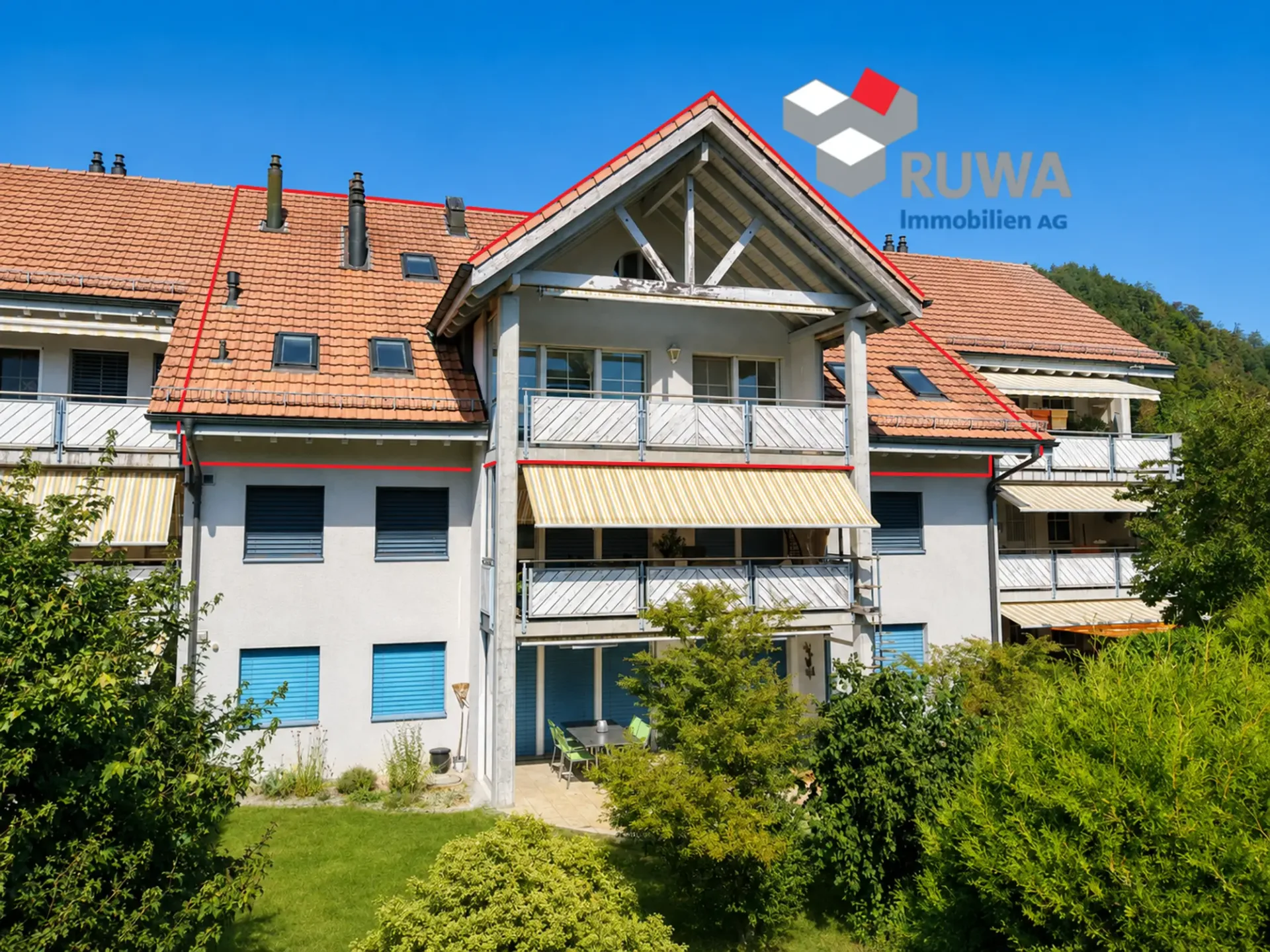Grosszügige Dachwohnung mit Galerie, Lift und Balkon im Rüegsauschachen