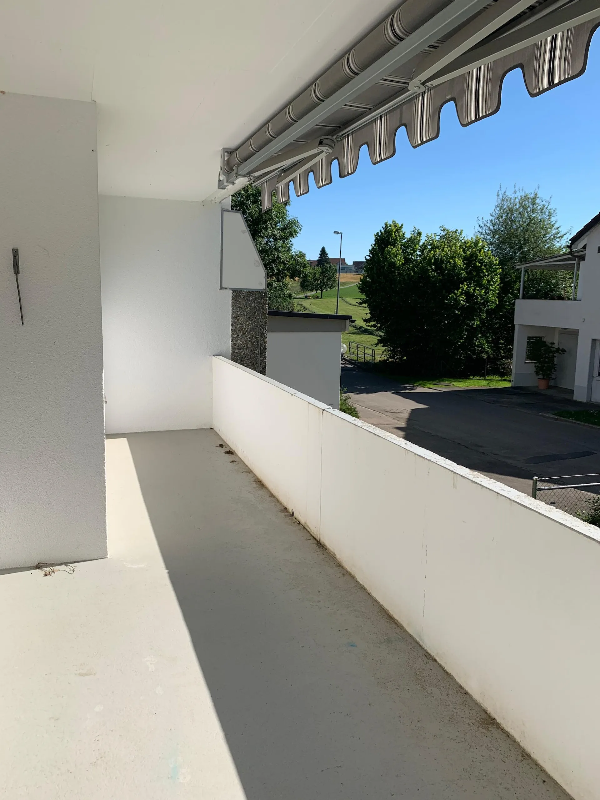 Beautiful 4.5-room apartment with balcony in Frasnacht