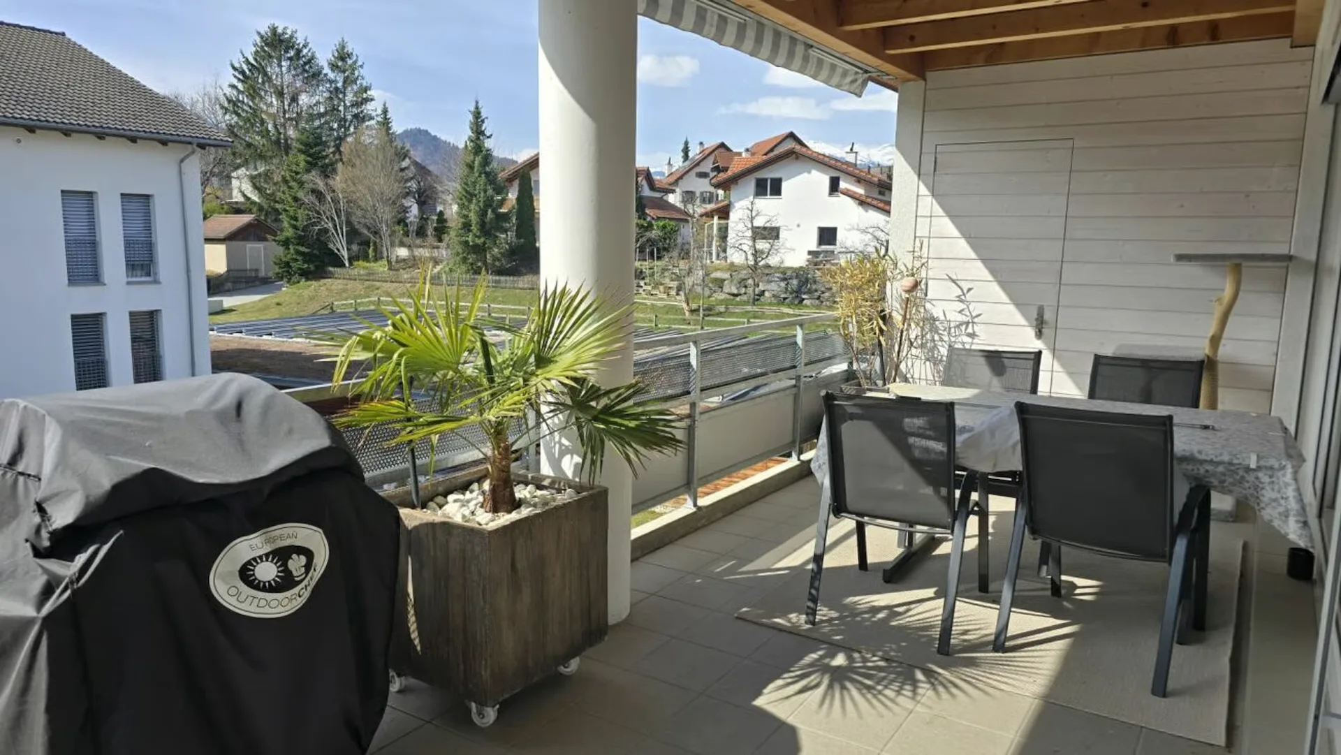 Schöne und grosszügige 5.5 Zimmerwohnung