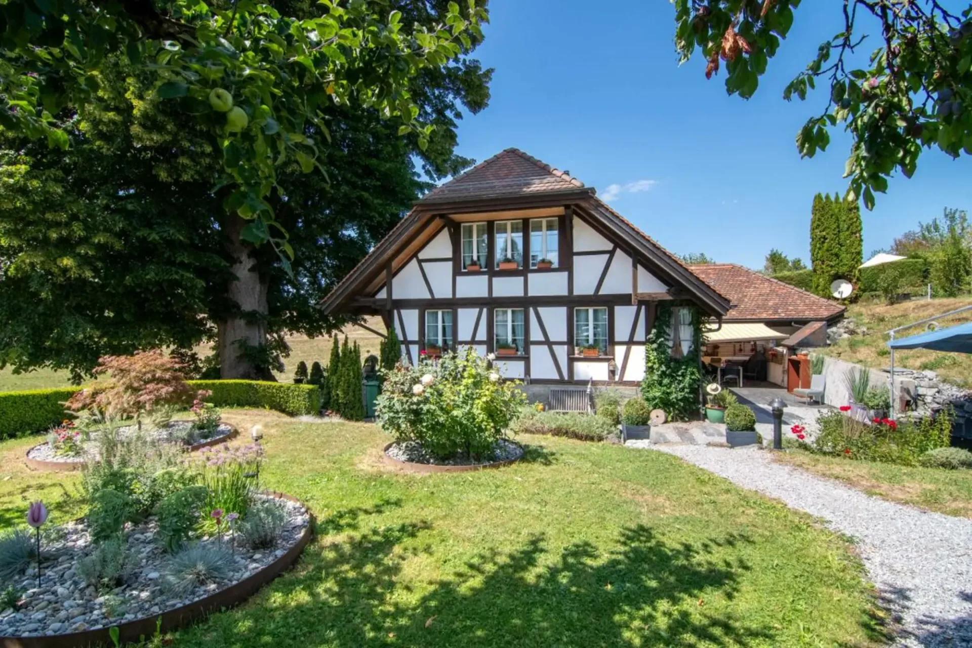 Taunerhaus mit baubiologischer Substanz und Gartenparadies