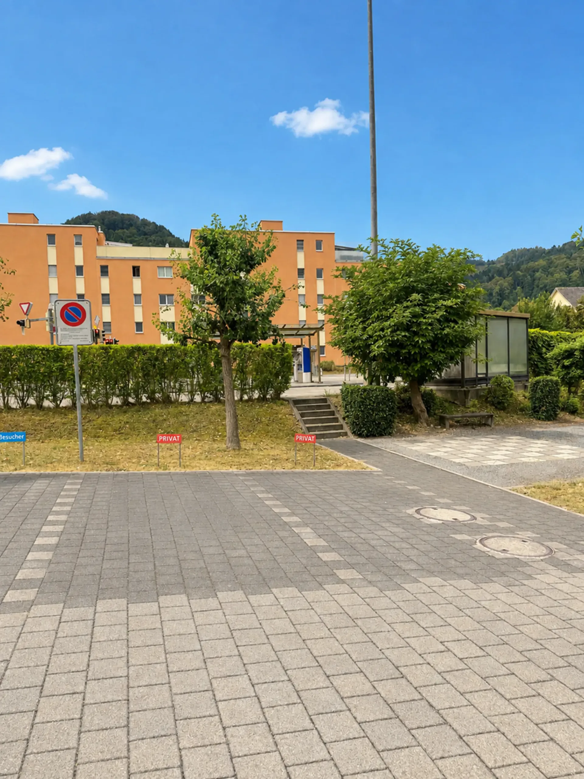 Aussenparkplatz in Neuenhof zu vermieten