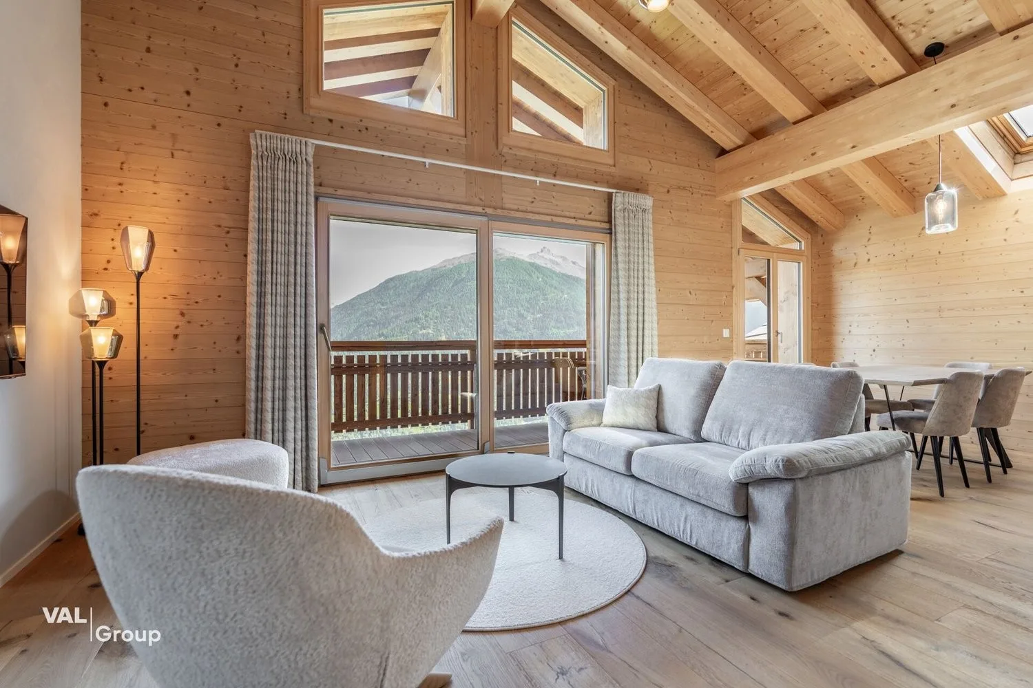 Attique 4.5 pièces ski-in/ski-out au coeur des 4 Vallées