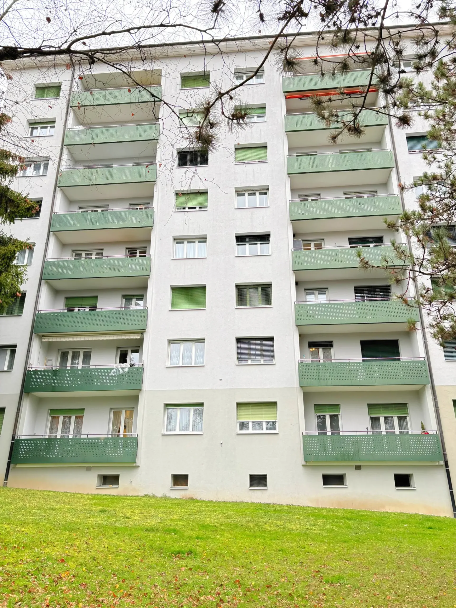 Vier-Zimmer-Wohnung mit Balkon in Freiburg