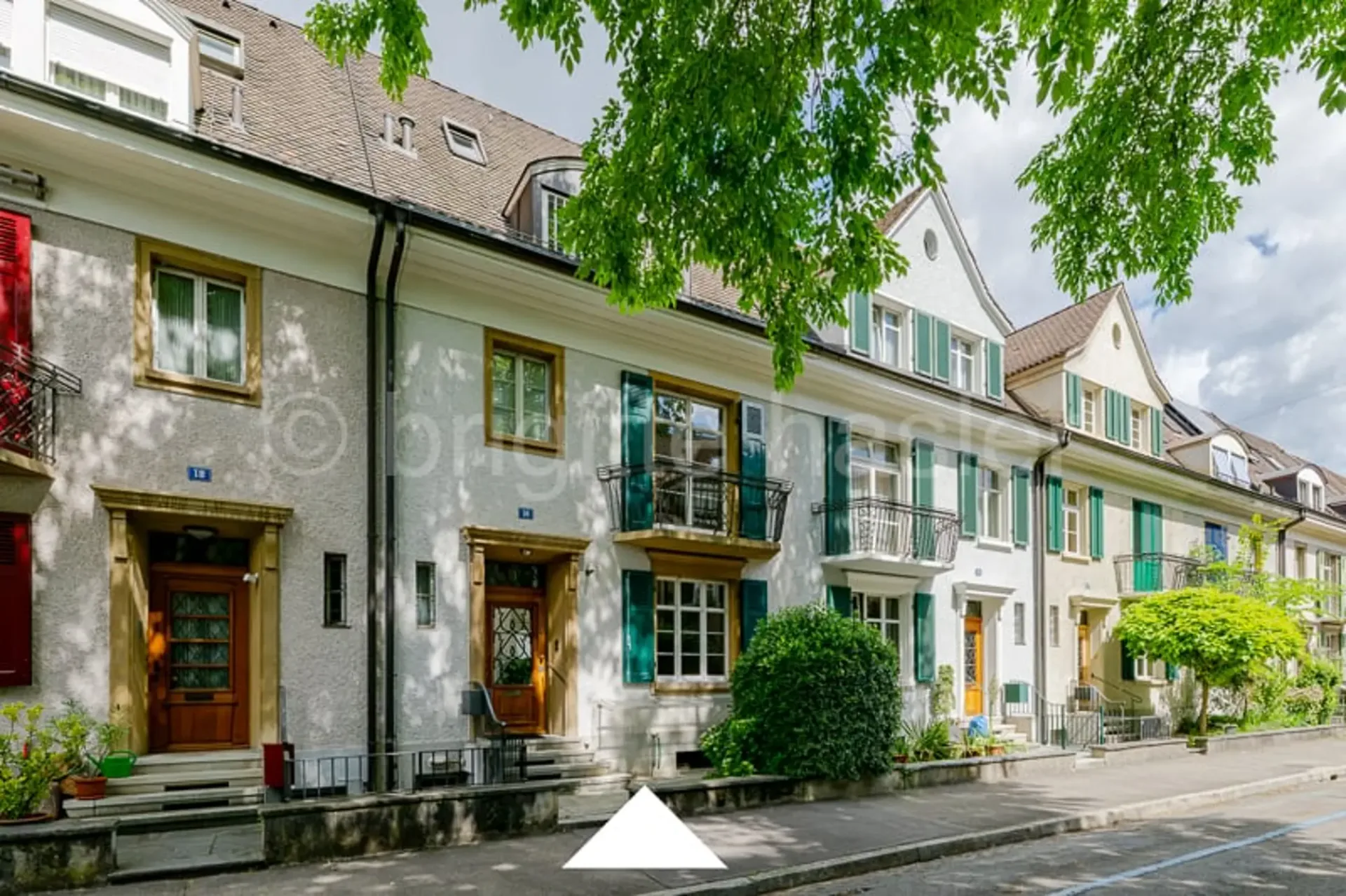 8-Zimmer-Stadthaus an beliebter Wohnlage im Bachletten-Quartier