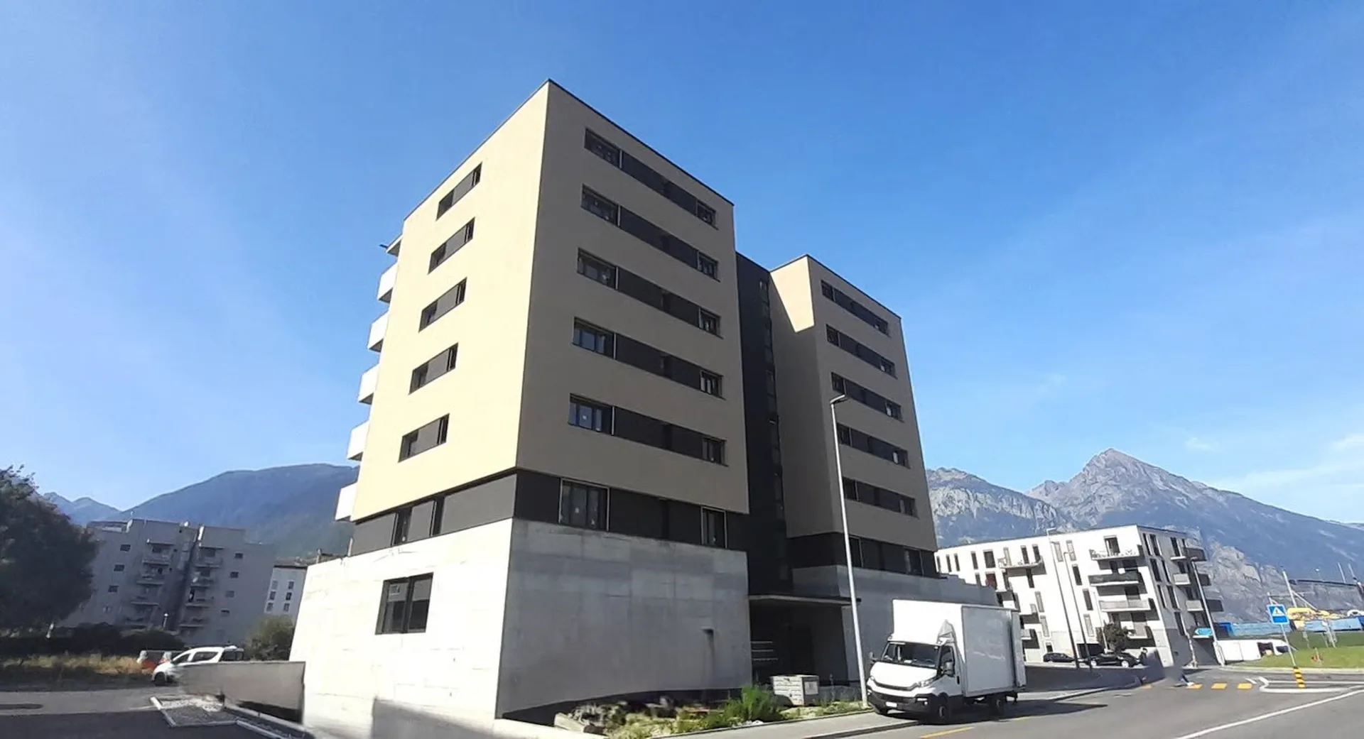 Zu vermieten, nur wenige Schritte vom Bahnhof entfernt, eine sehr schöne 2.5-Zimmer-Wohnung in Martigny!