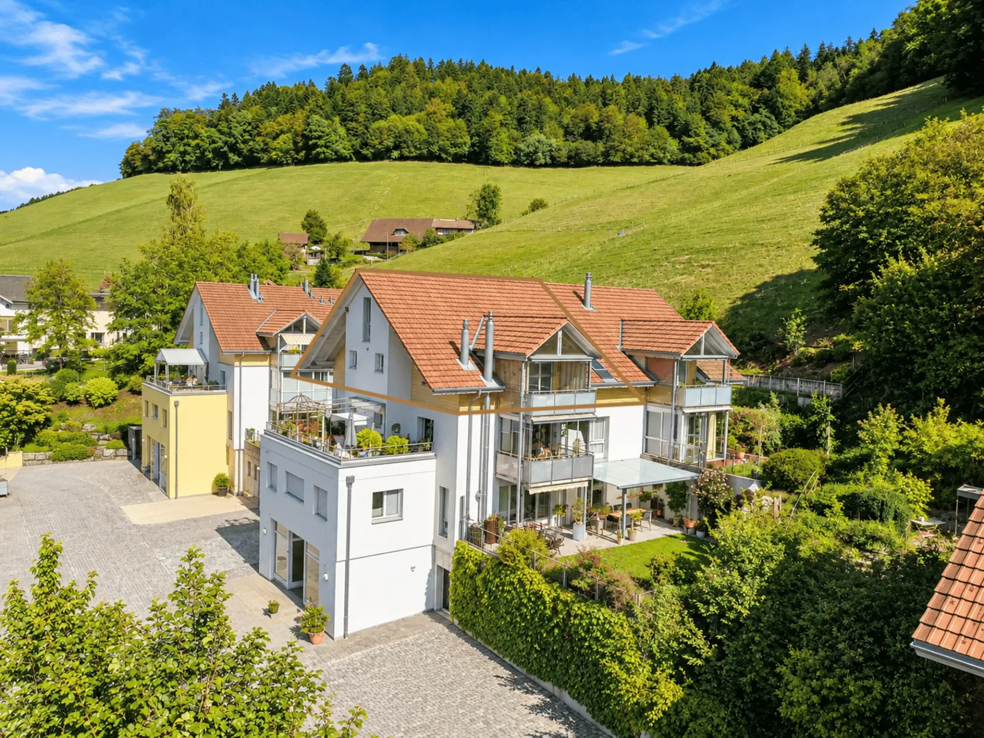 Stilvolle 4.5-Zimmer-Maisonette-Wohnung mit Weitsicht in Walkringen