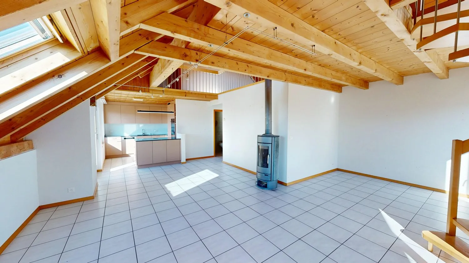 Charmante Maisonette-Wohnung in Schüpfen – hell, ruhig und familienfreundlich
