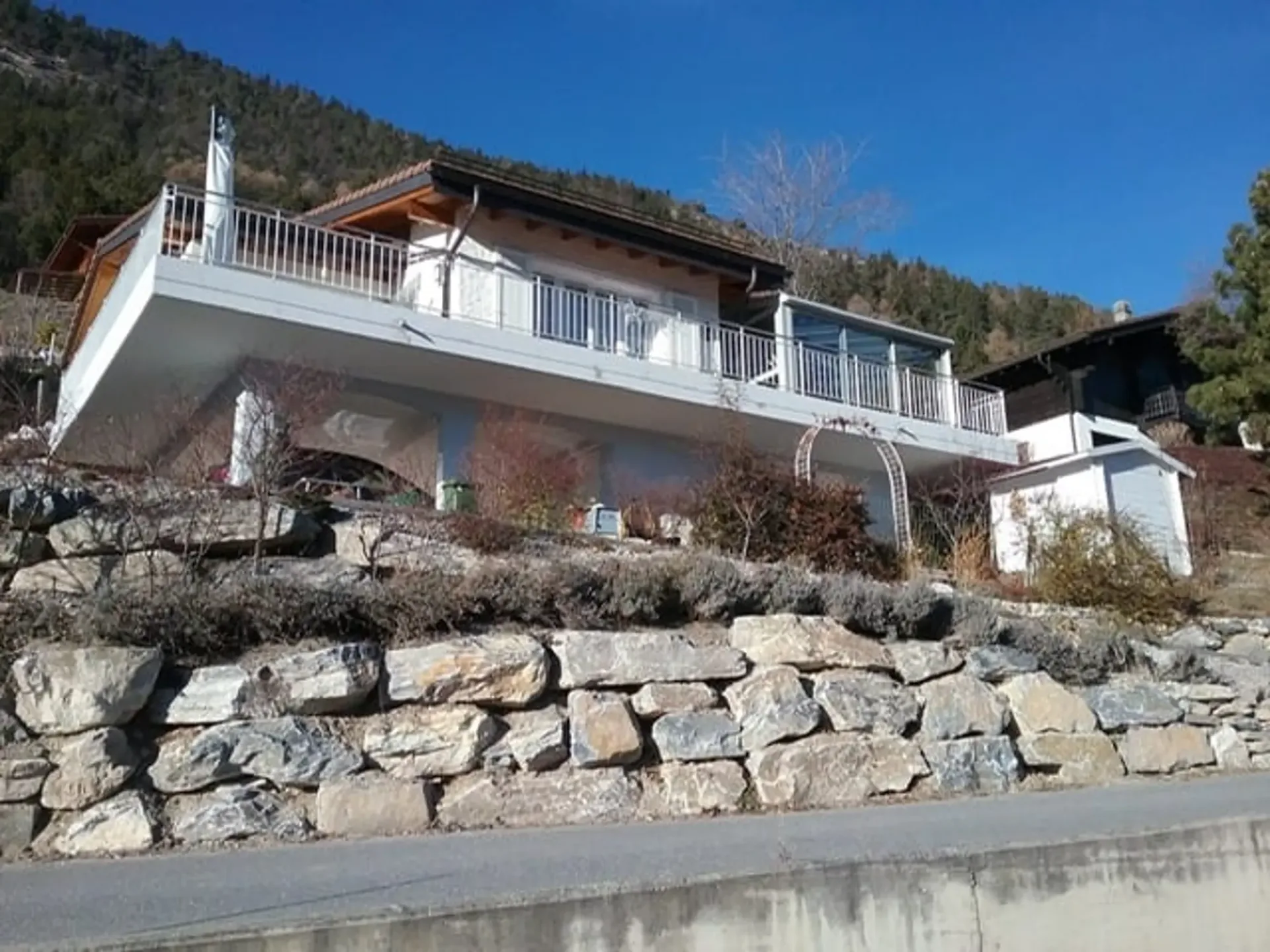 Magnifique villa avec vue panoramique proposée en VIAGER occupé, *SMJ Habitat*