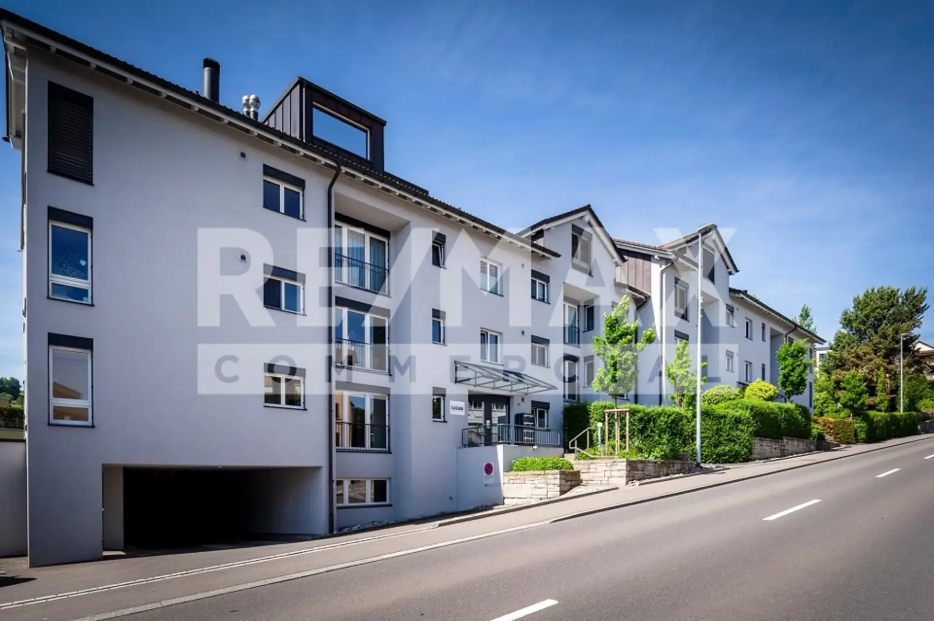 Repräsentative Büroräumlichkeiten im steuergünstigen Wilen-Wollerau SZ zu kaufen! Im Baurecht.