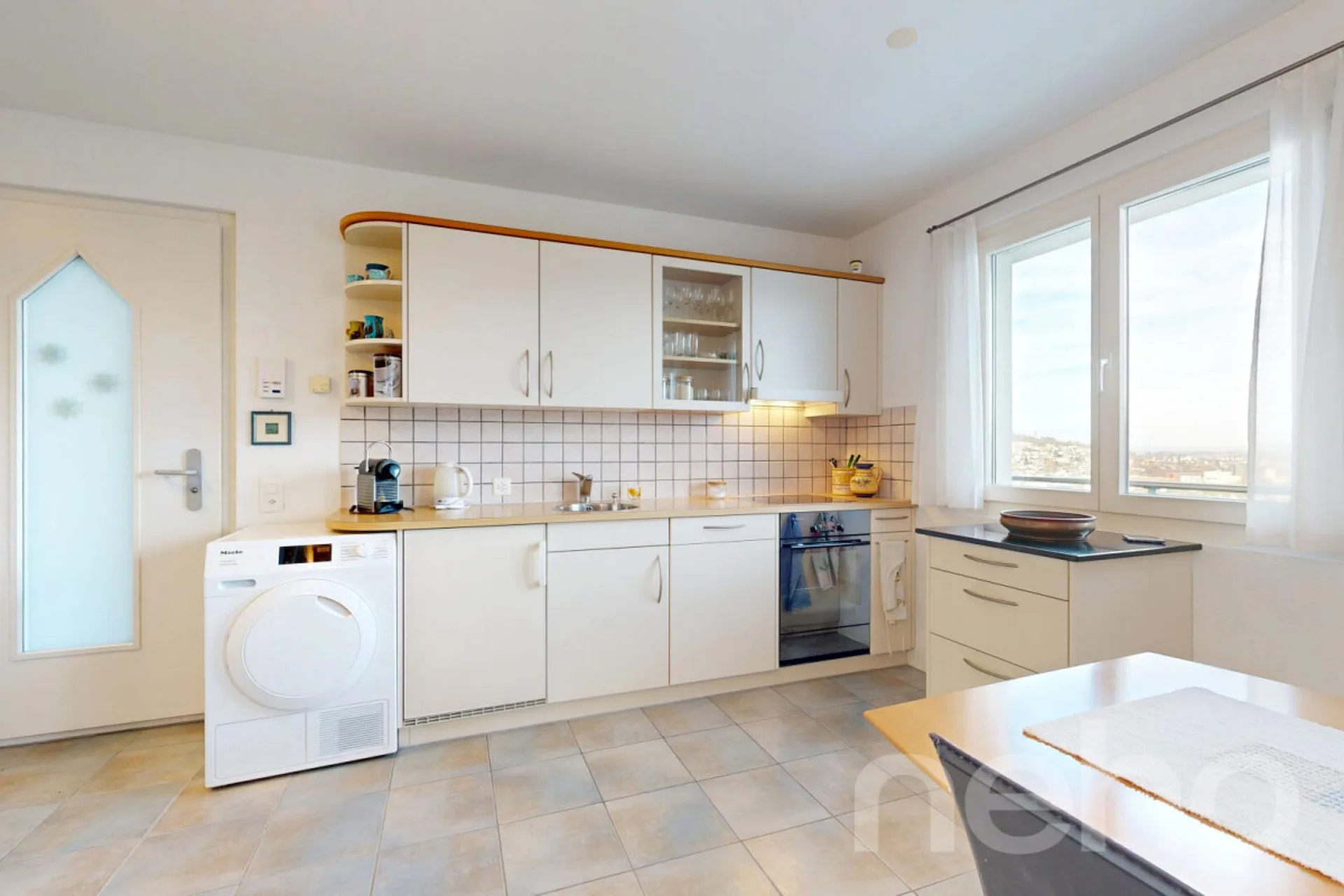 Lichtdurchflutete 1.5-Zimmerwohnung mit Weitsicht in Kriens