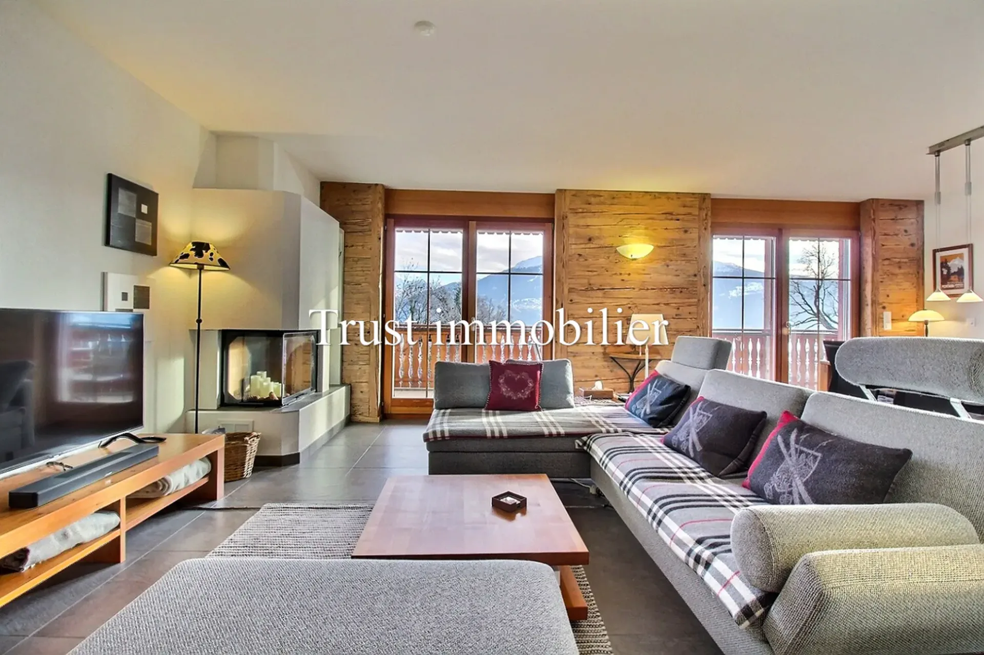 4024. Exclusivité. Superbe appartement de montagne