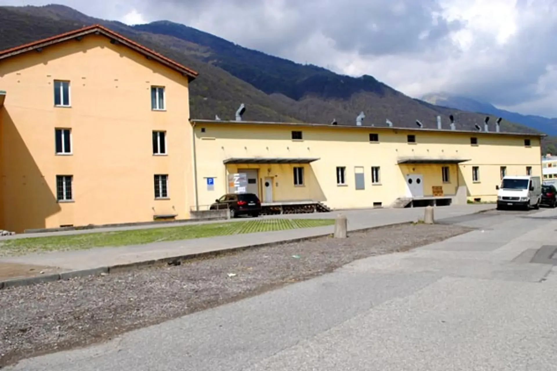 KLEINES BÜRO IN BEDANO
