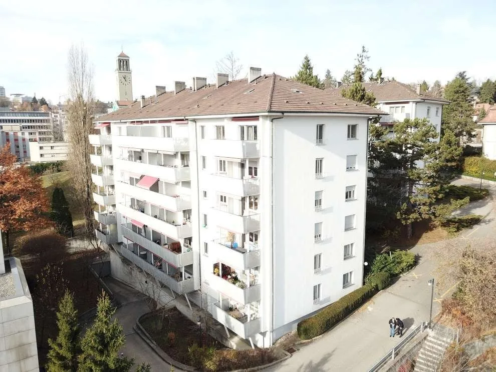 Wohnung 5.5 Zimmer im Erdgeschoss zur Miete in Freiburg!