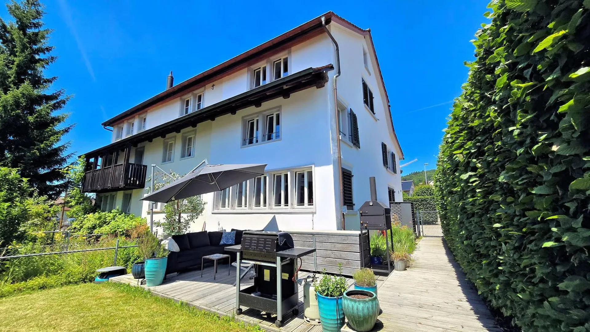 Komplett renoviert und stilvoll ausgebaut