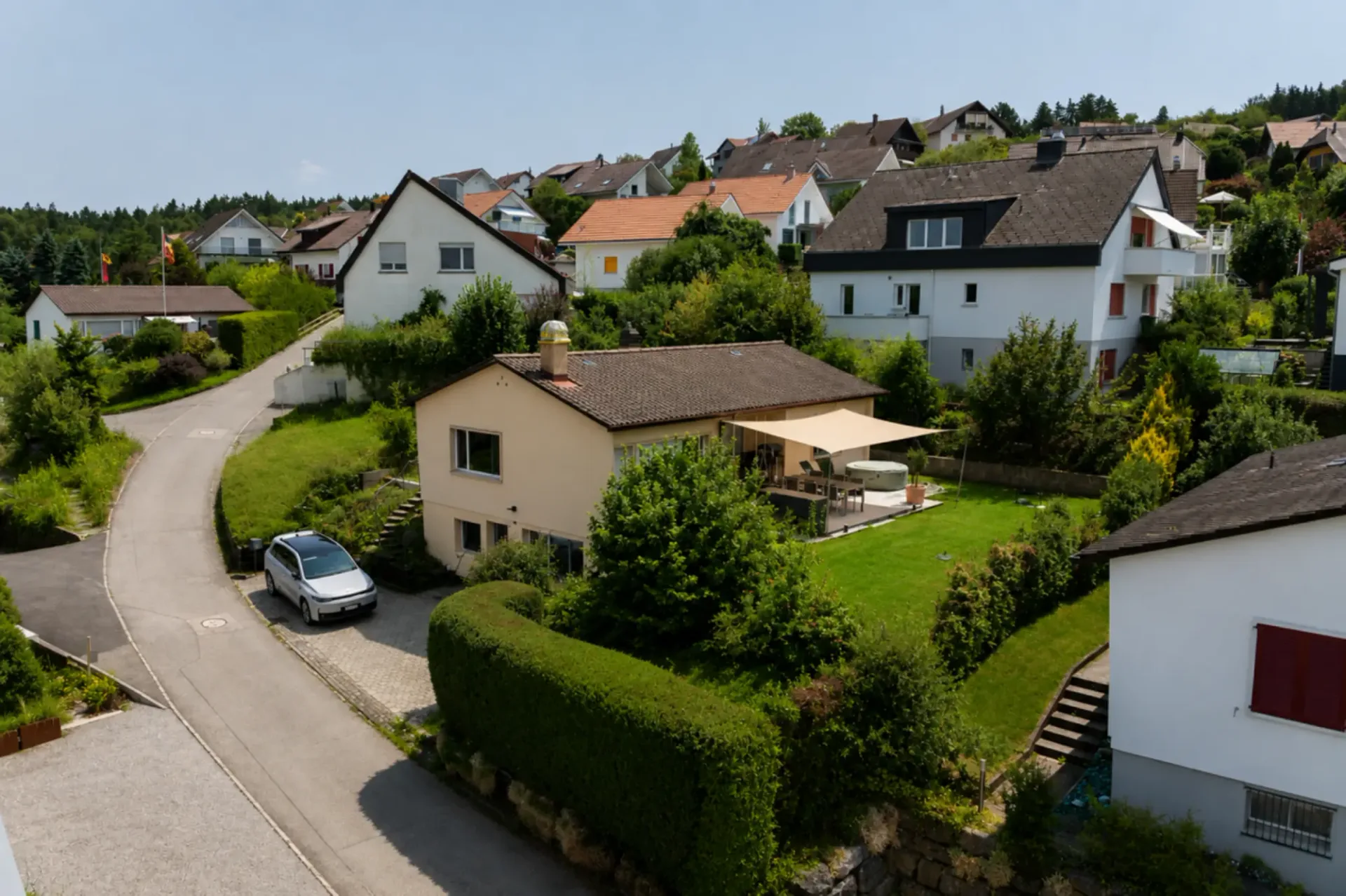 Freistehendes Einfamilienhaus mit unverbaubarer Aussicht
