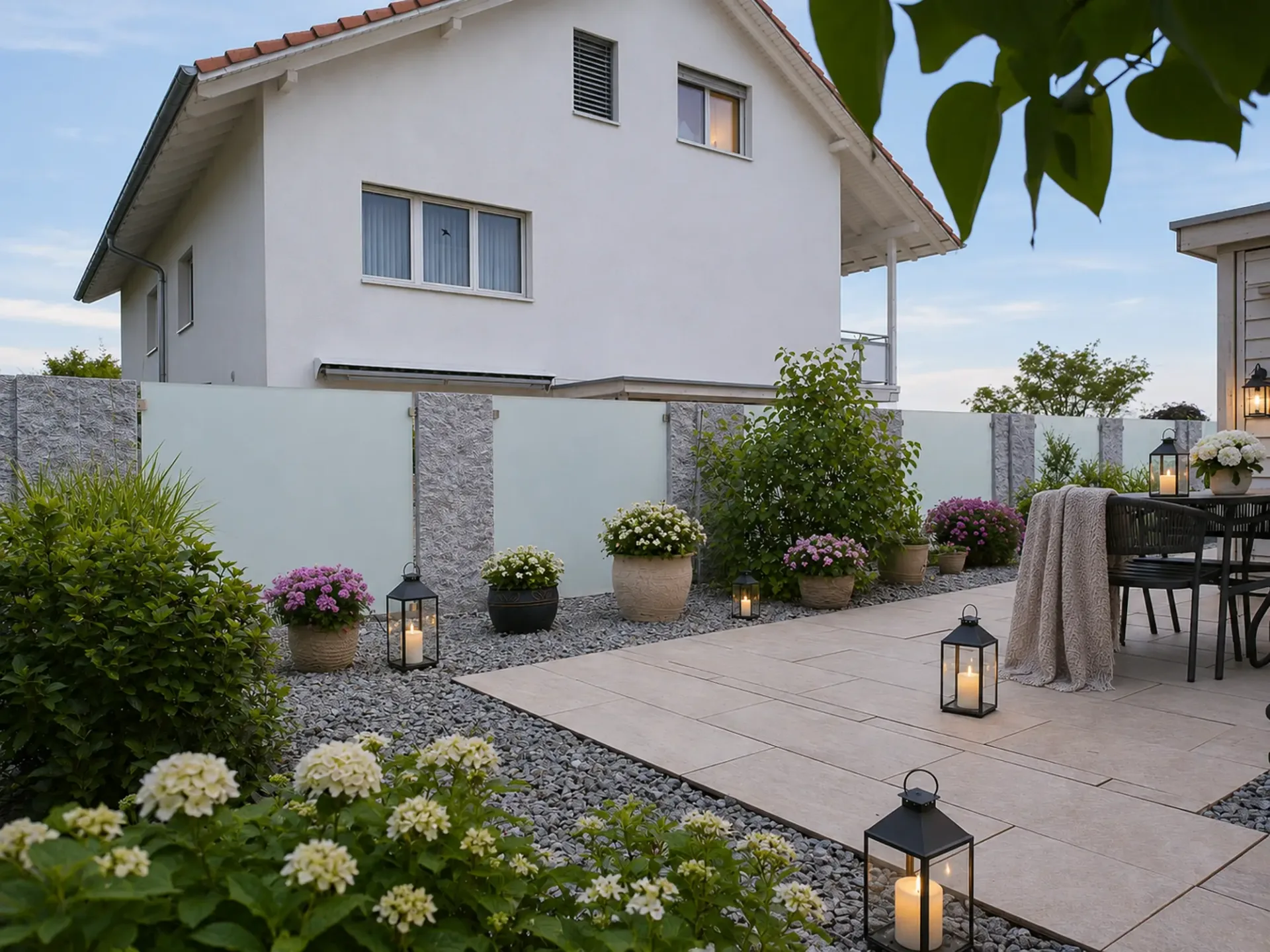 6.5-Zi-Doppeleinfamilienhaus mit Weitsicht, Sauna, 2 Einstellplätzen + 1 Parkplatz