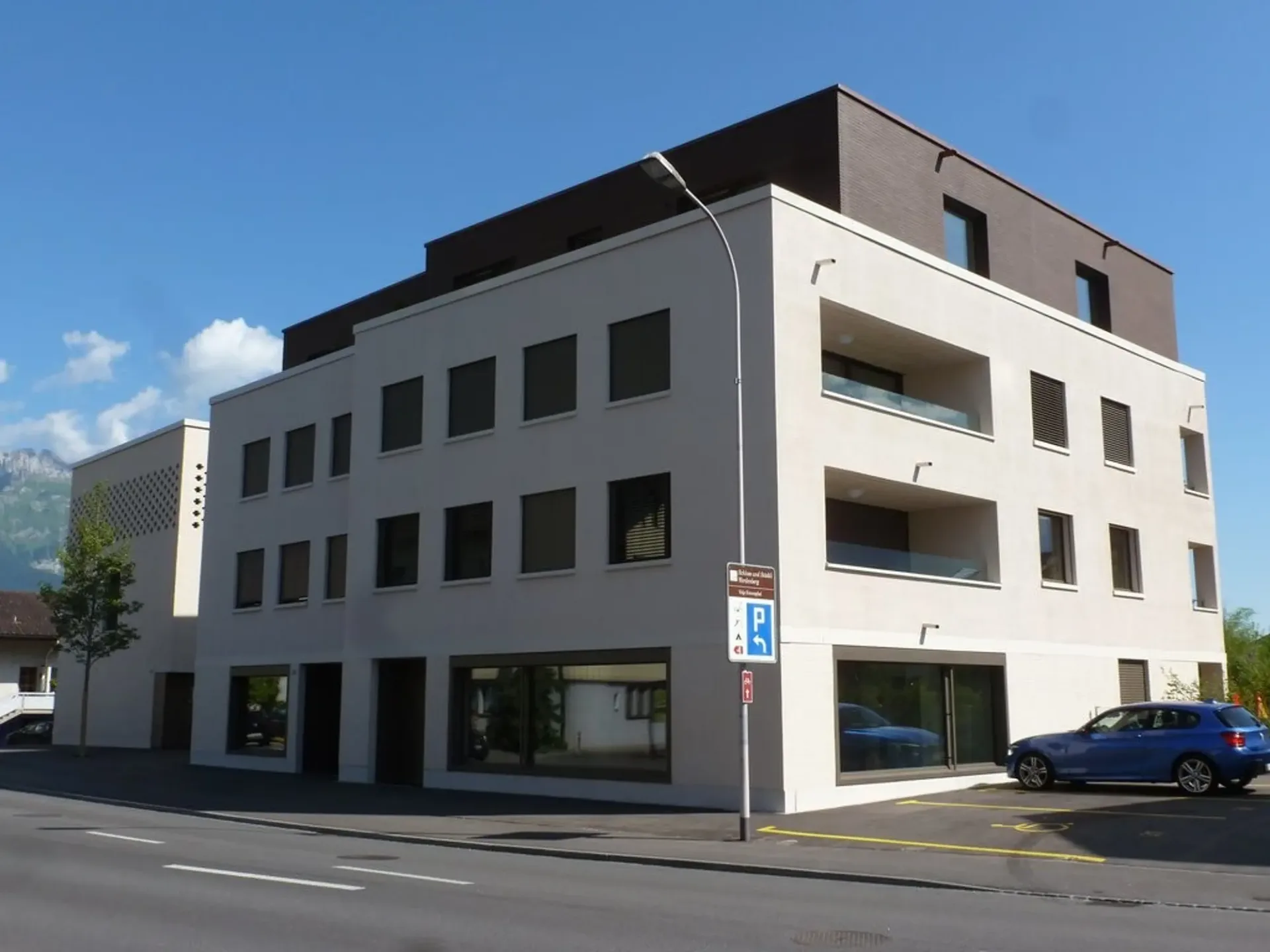 Top moderne attraktive 2.5 Zimmer-Wohnung zu vermieten