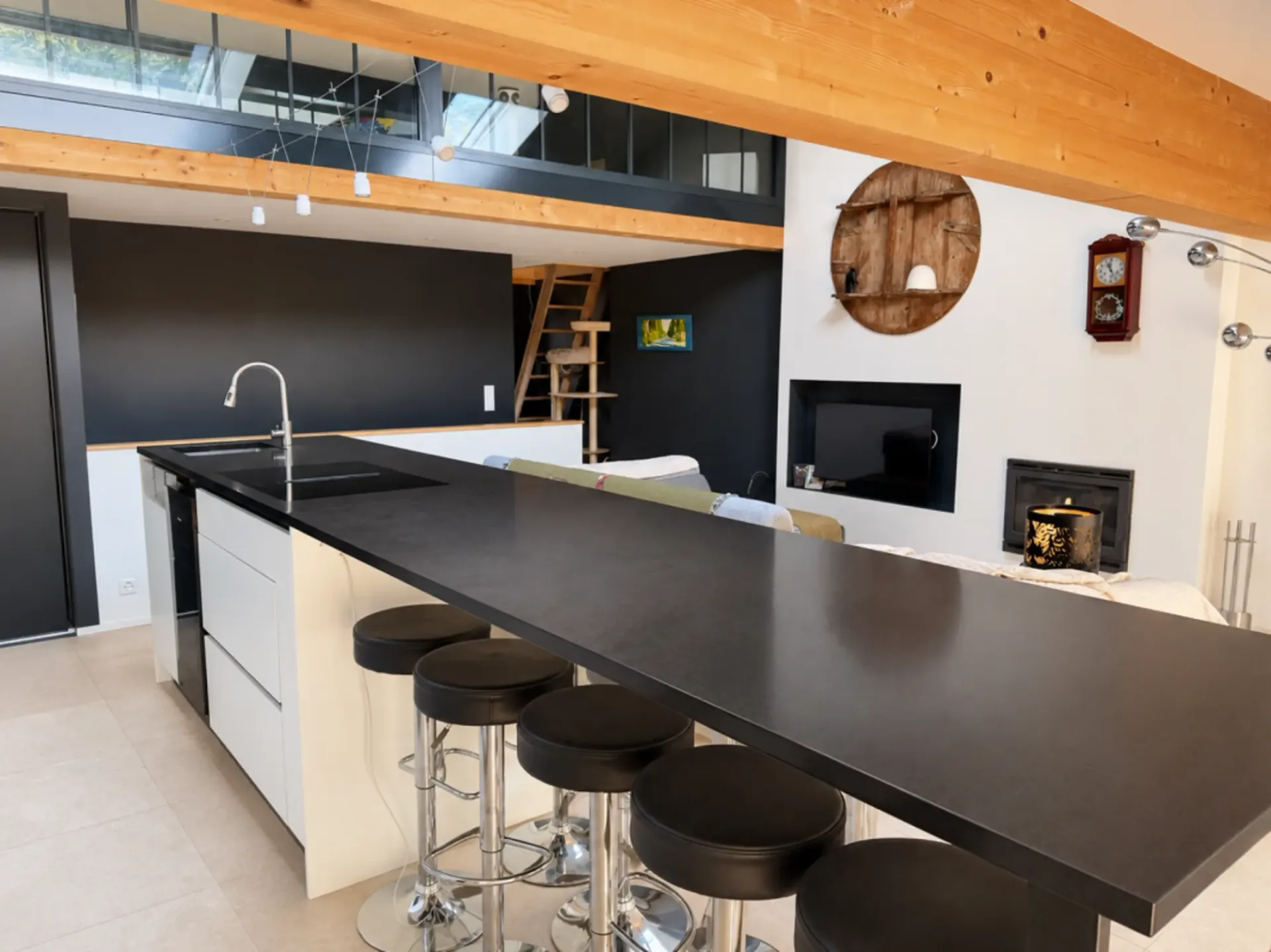 Prächtige Architektenwohnung von 138 m² mit Garten und Terrasse - Attalens