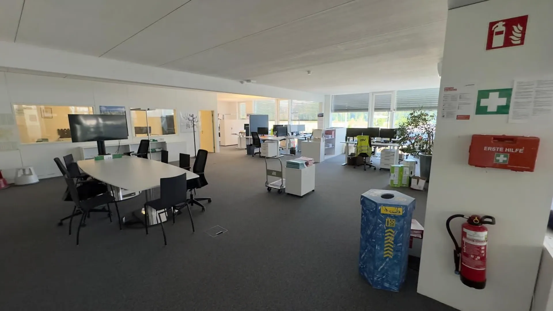 Grosszügige Büro- und Gewerbefläche in der Industriezone von Schaffhausen zu vermieten