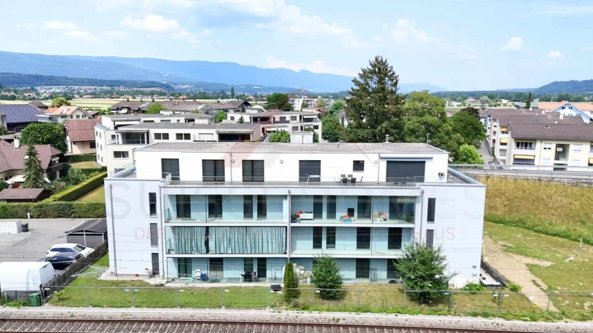 150 m² Bruttowohnfläche | Helle 4.5 Zimmer Wohnung mit 2 Balkonen und Lift