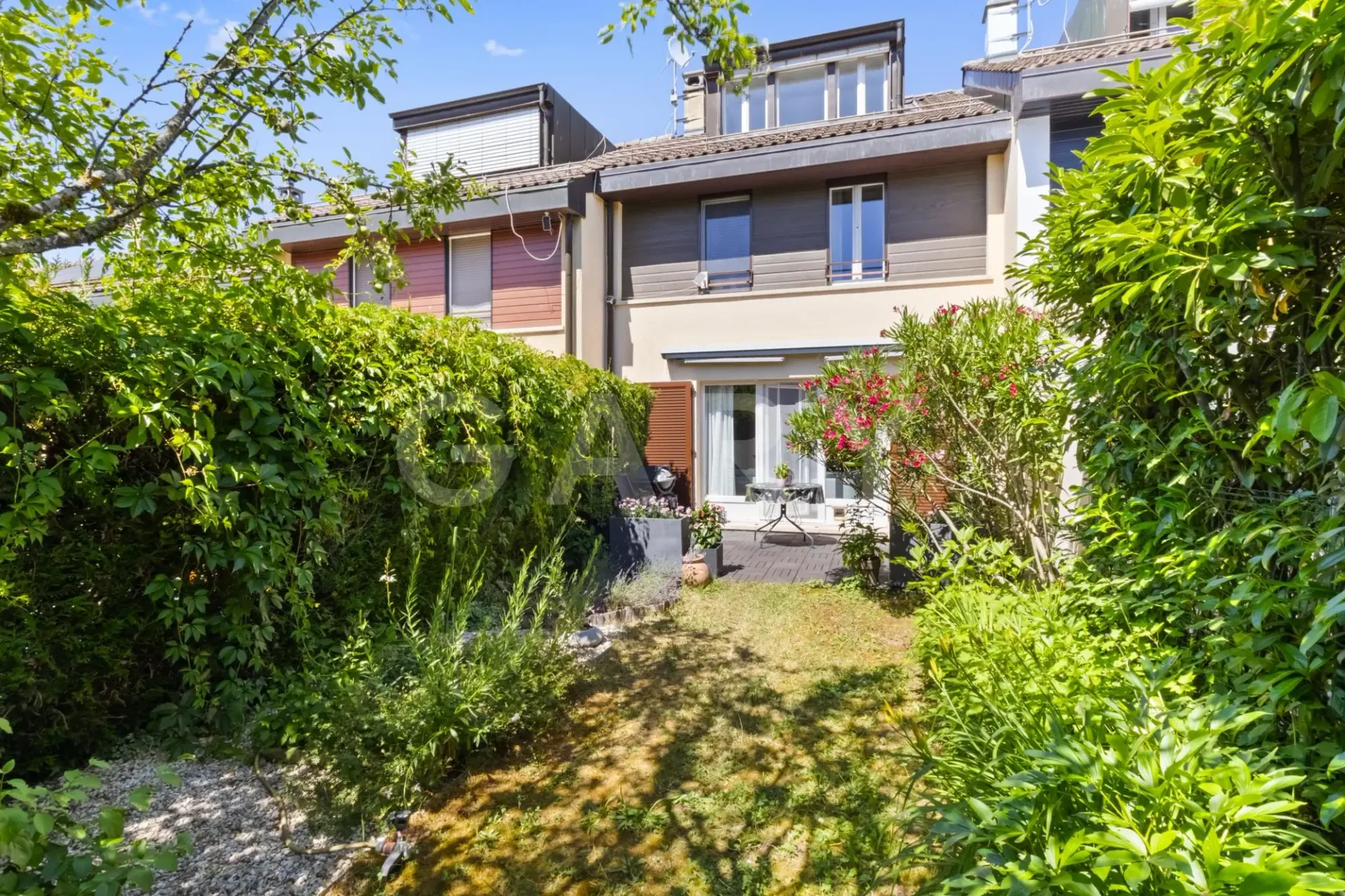 Maison familiale au sein d'un parc privé